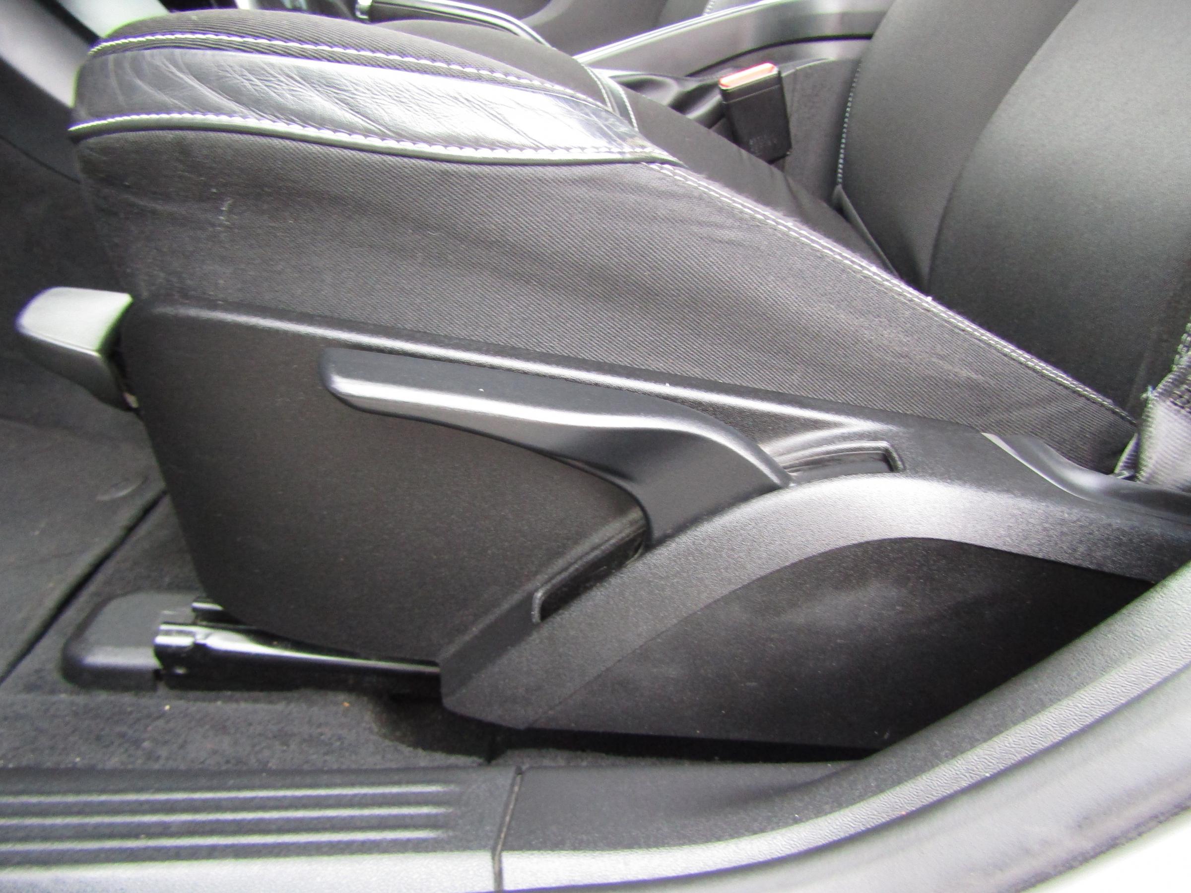 Volvo V40, 2013 - pohled č. 11