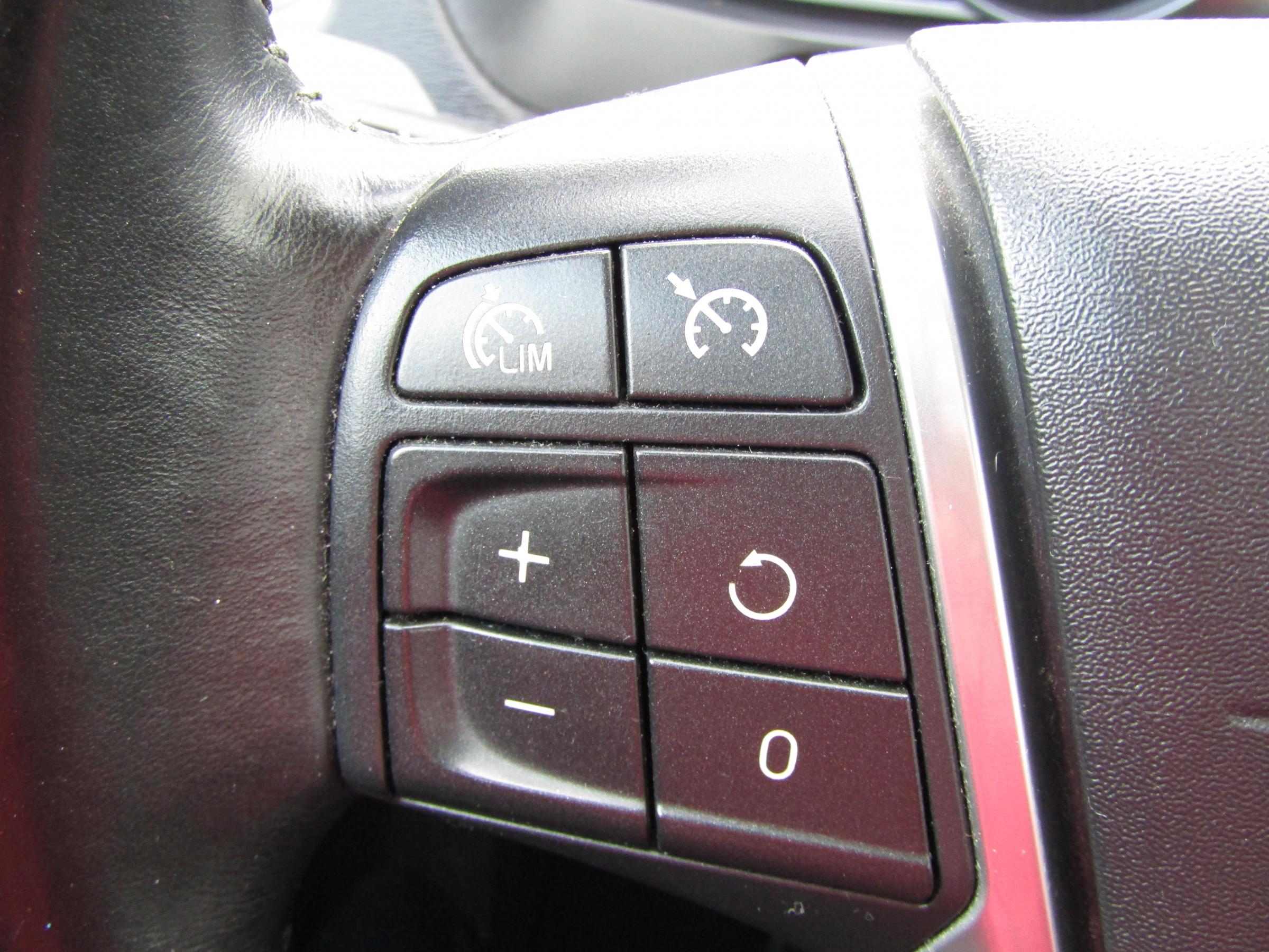 Volvo V40, 2013 - pohled č. 14