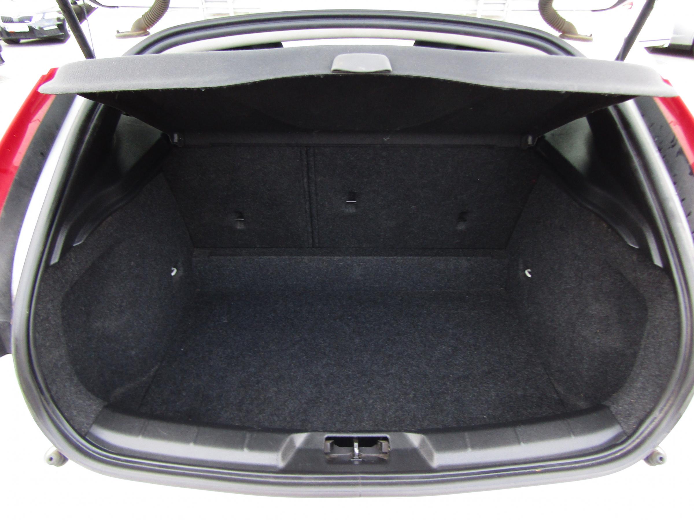 Volvo V40, 2013 - pohled č. 7