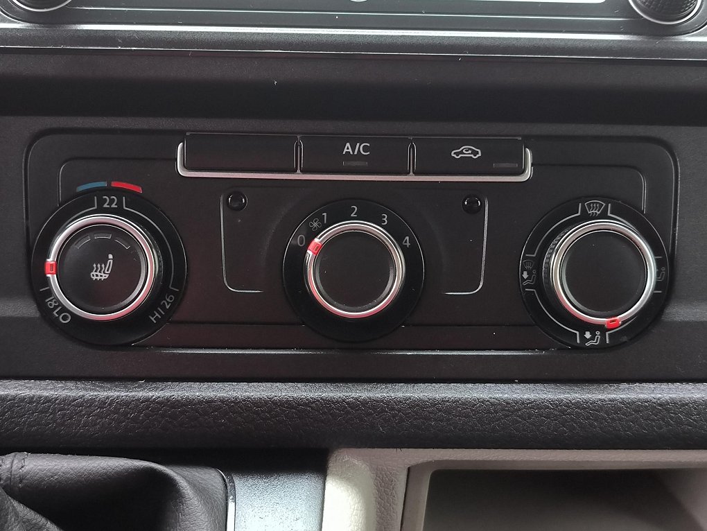 Volkswagen Transporter 2.0TDi 