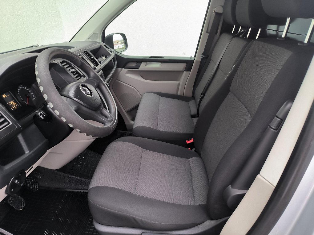 Volkswagen Transporter 2.0TDi 