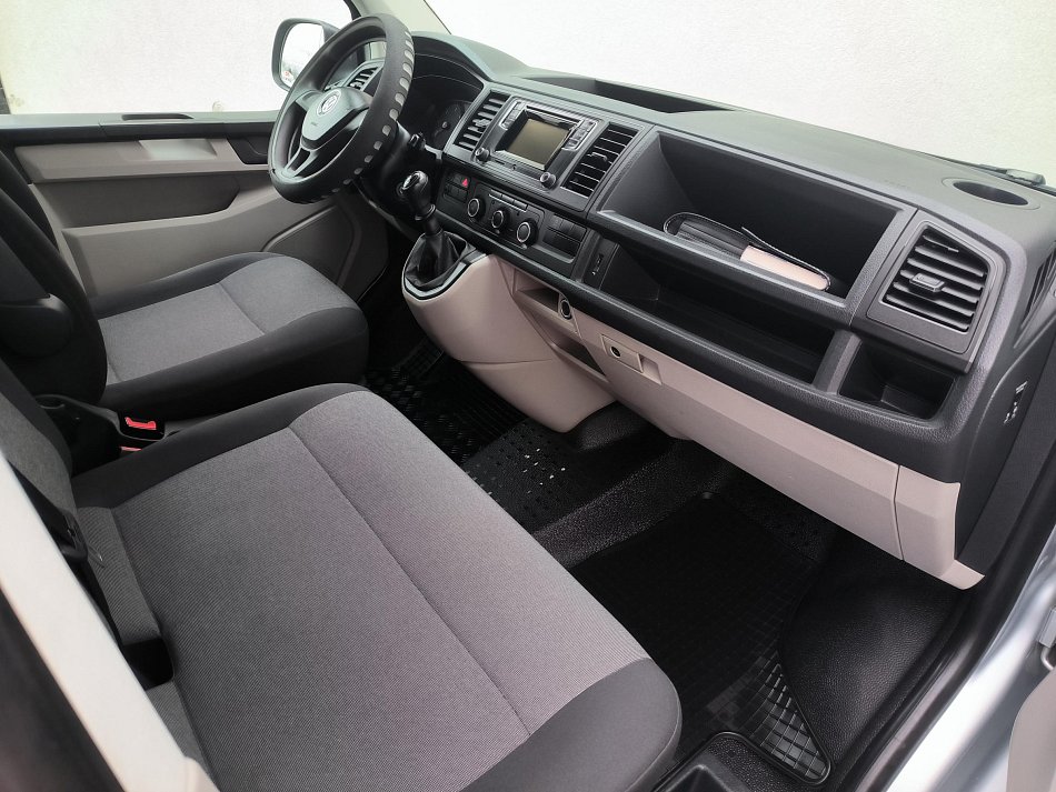 Volkswagen Transporter 2.0TDi 