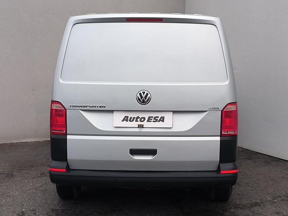 Volkswagen Transporter 2.0TDi 