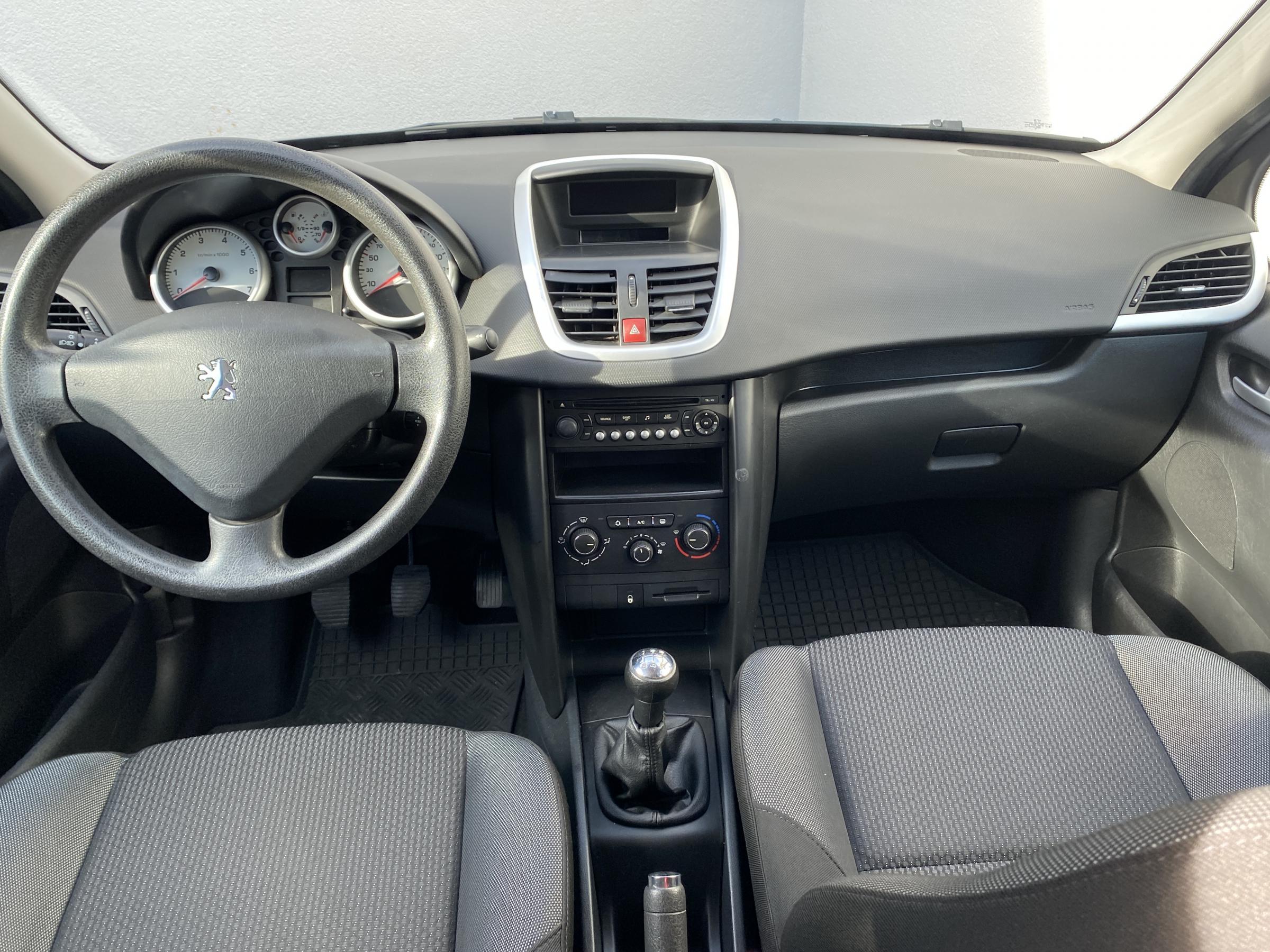 Peugeot 207, 2011 - pohled č. 8