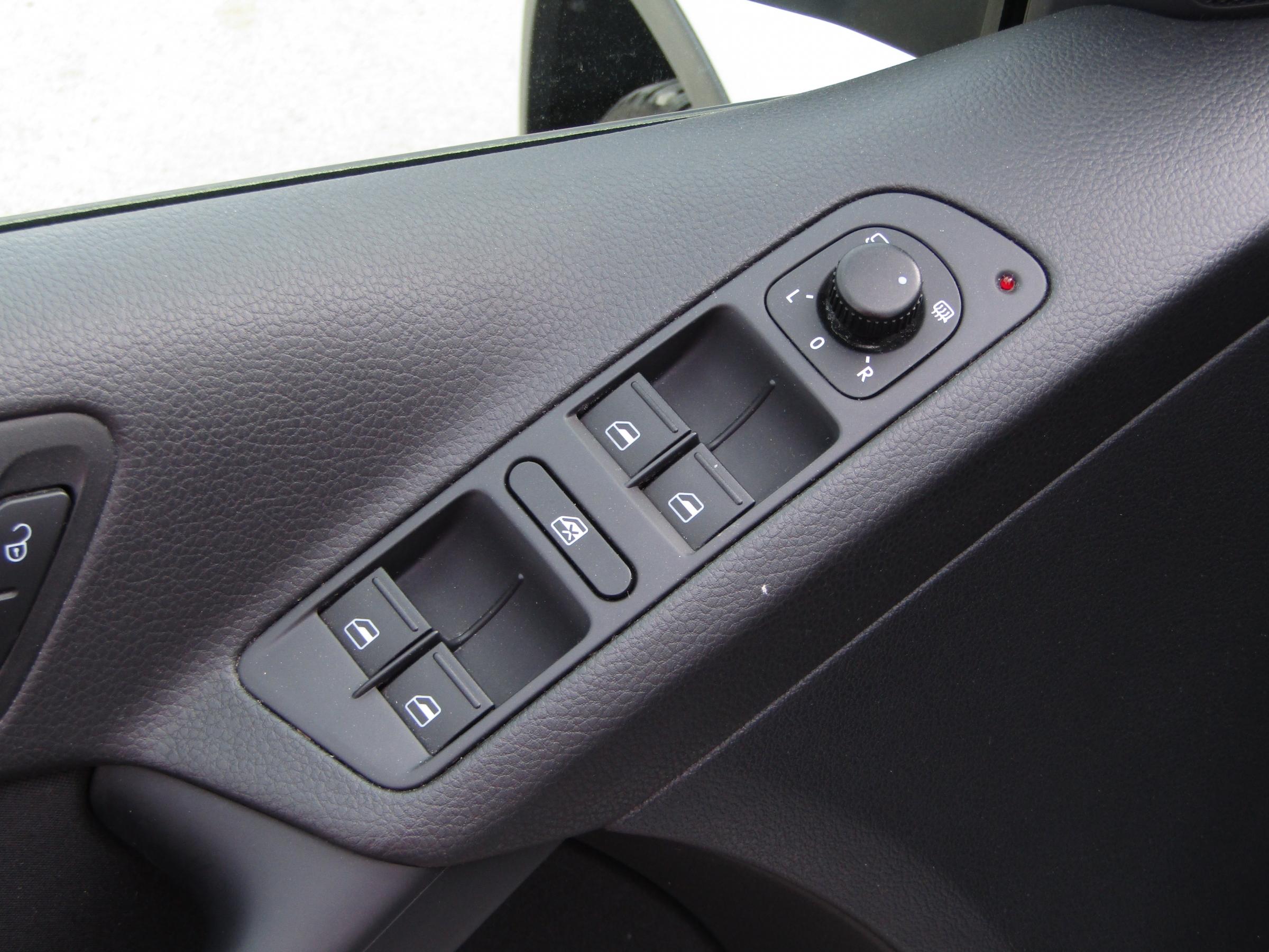 Volkswagen Tiguan, 2014 - pohled č. 11