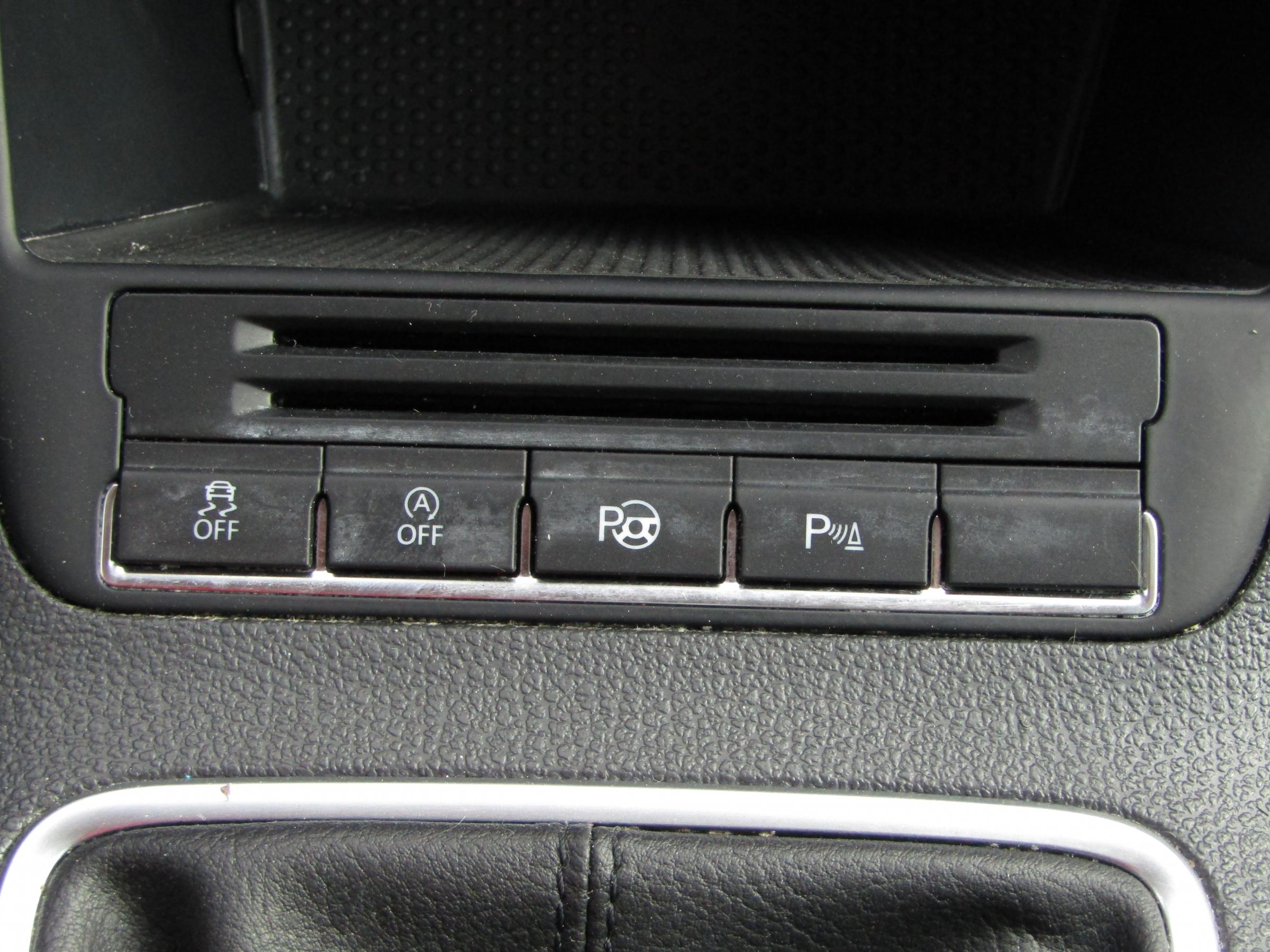 Volkswagen Tiguan, 2014 - pohled č. 15