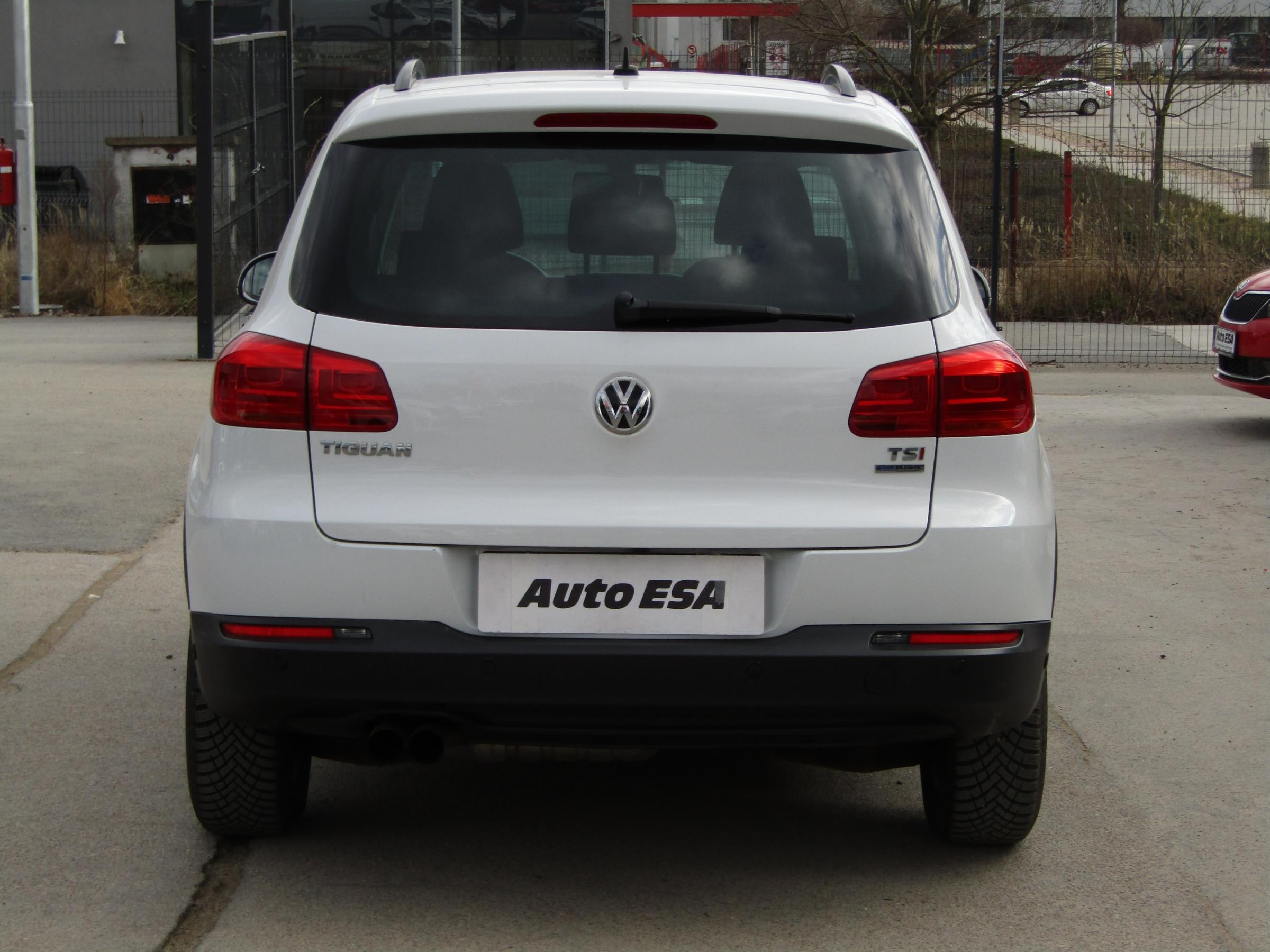Volkswagen Tiguan, 2014 - pohled č. 5