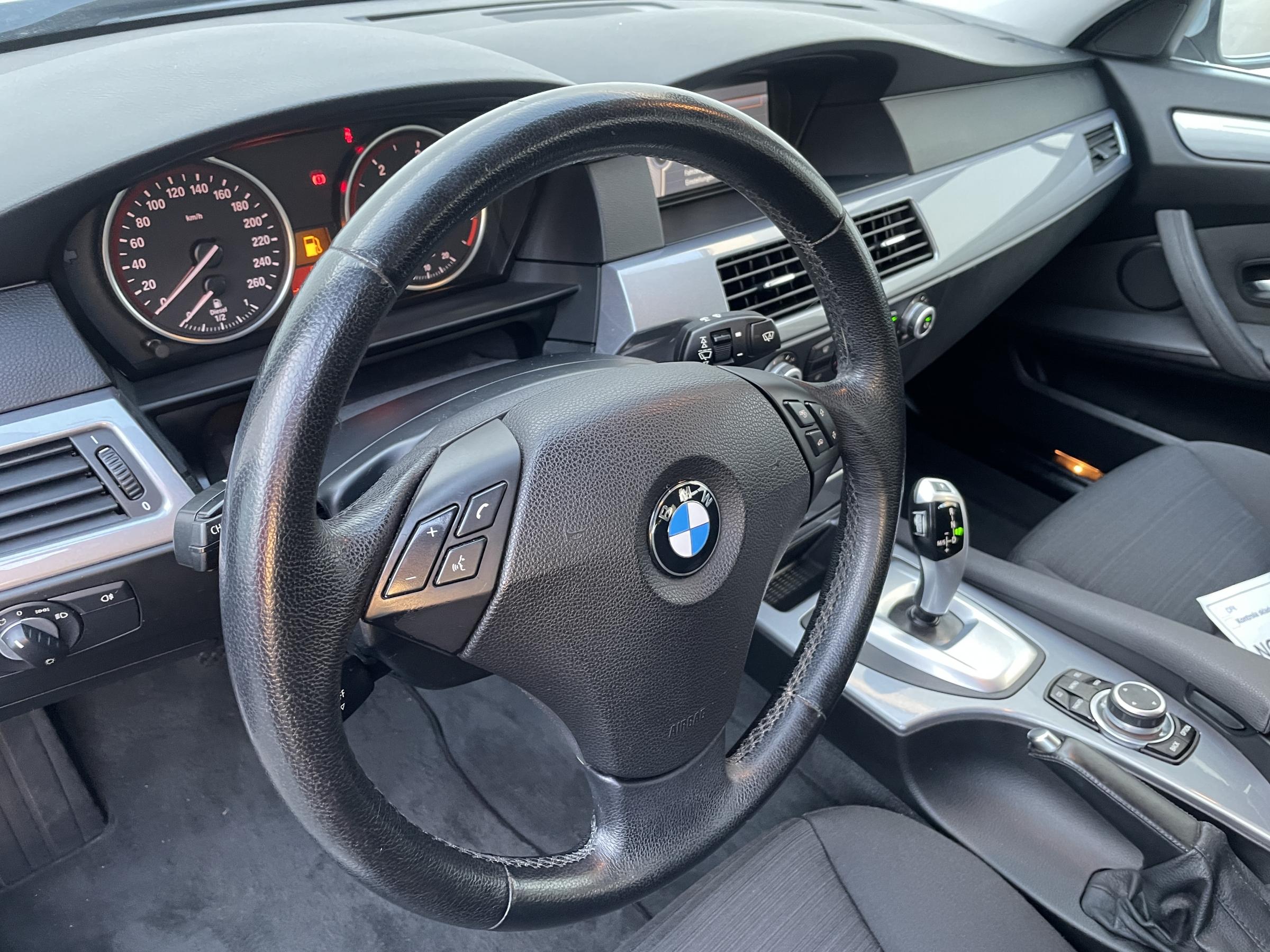 BMW Řada 5, 2010 - pohled č. 11