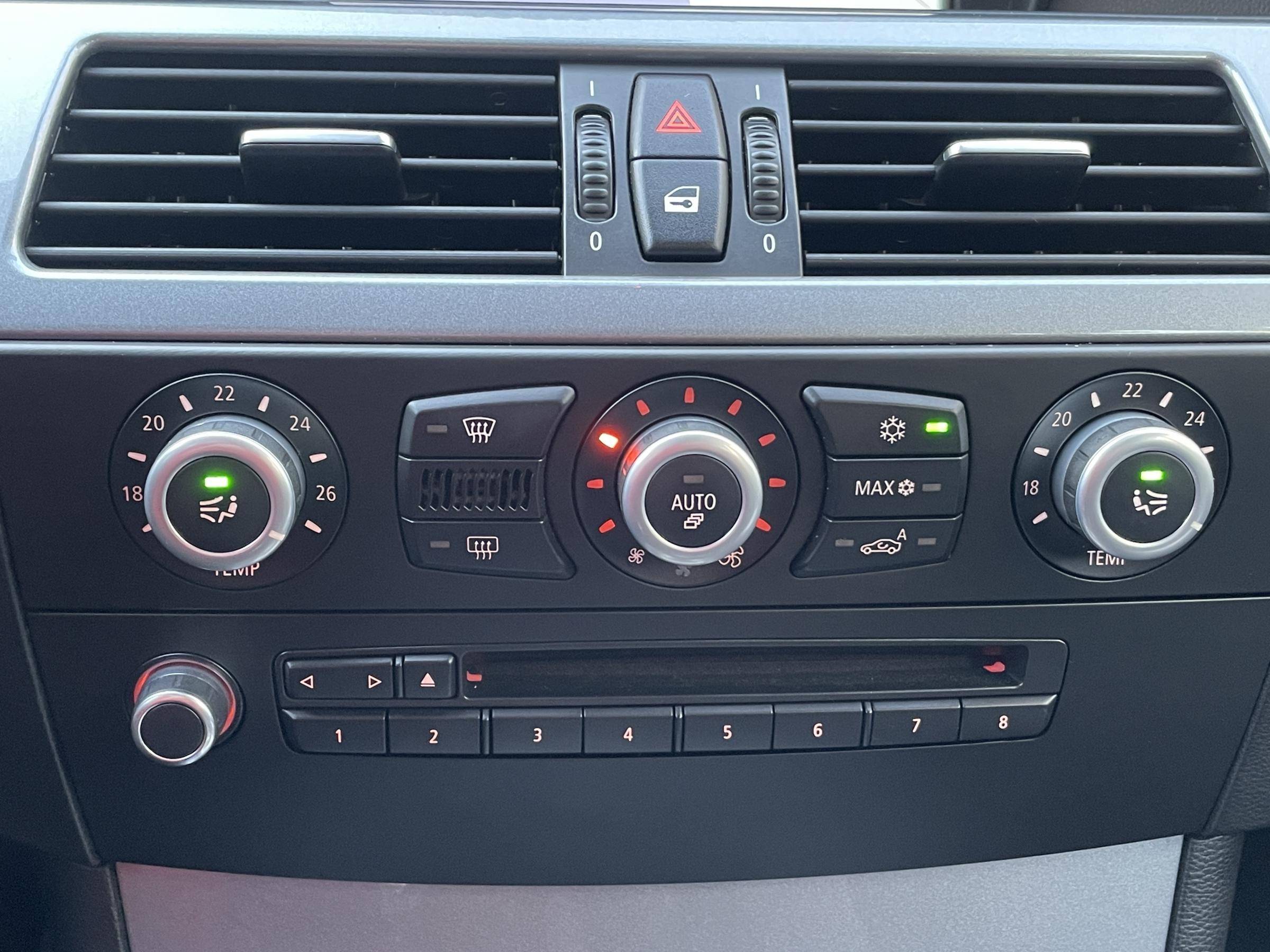 BMW Řada 5, 2010 - pohled č. 14