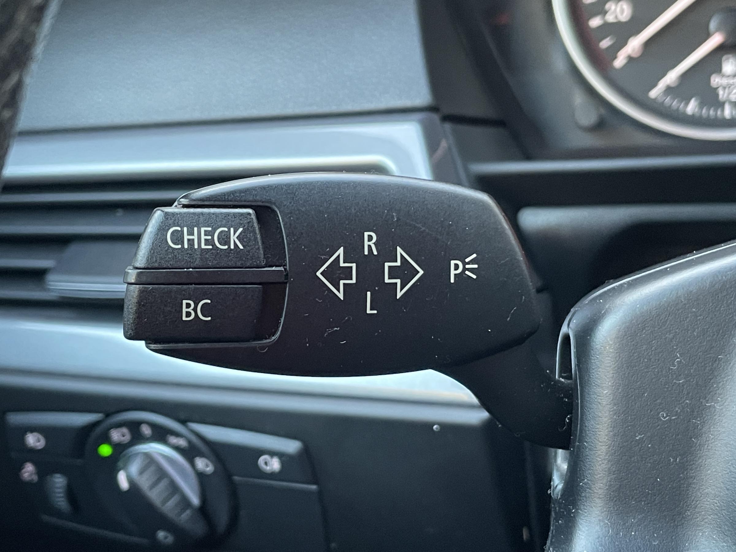 BMW Řada 5, 2010 - pohled č. 21