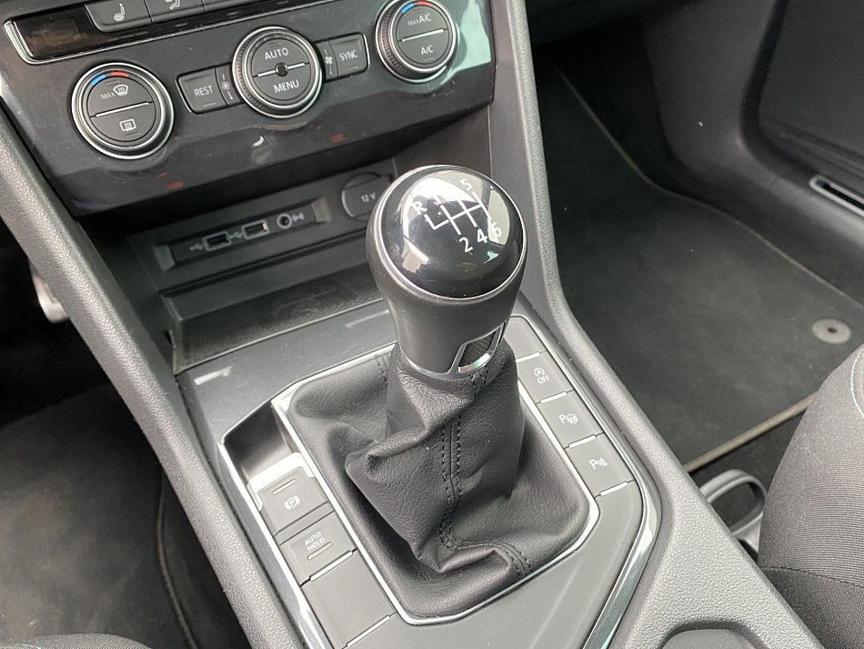 Volkswagen Tiguan 1.5 TSi IQ Drive
