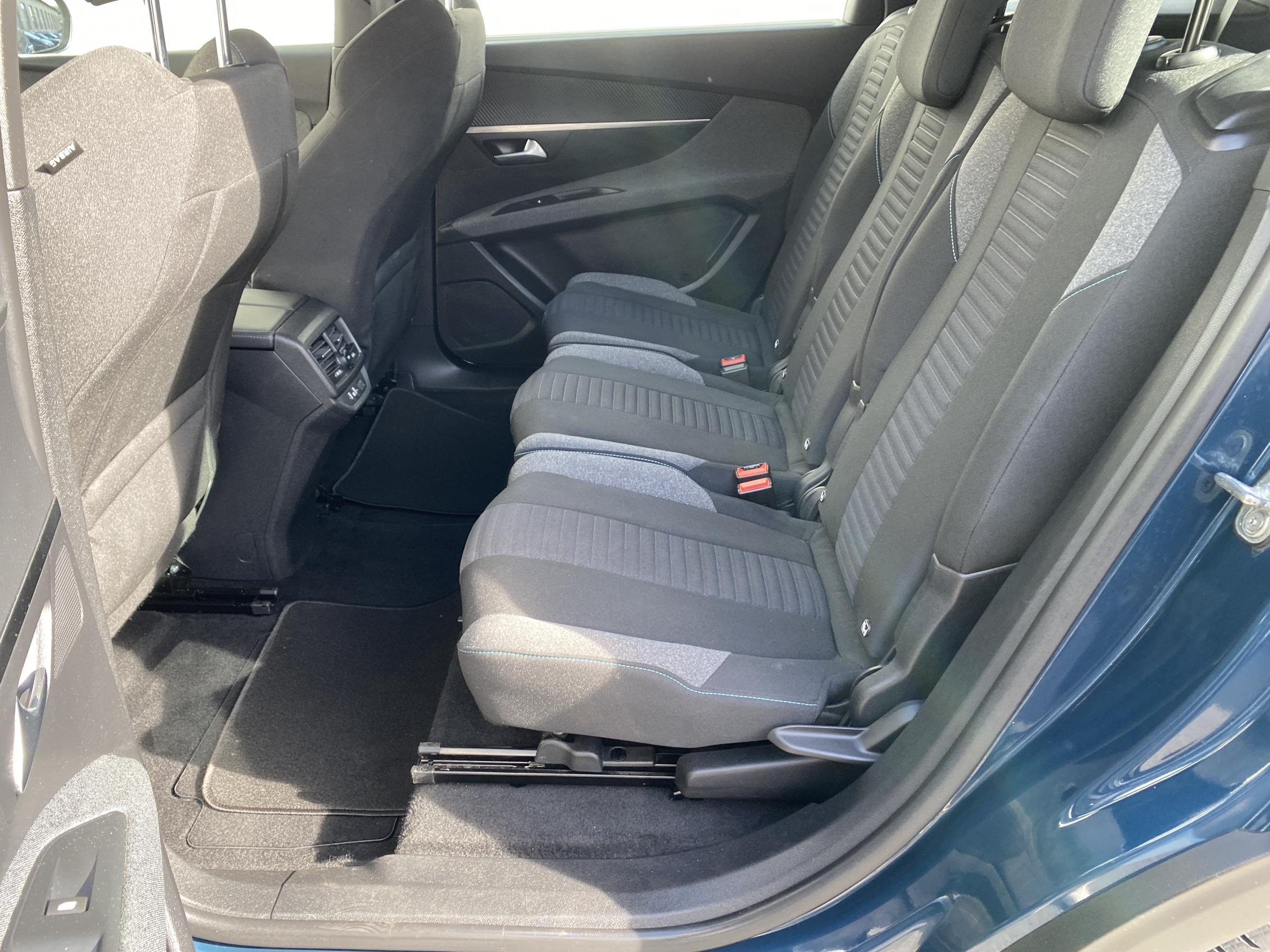Peugeot 5008, 2023 - pohled č. 10