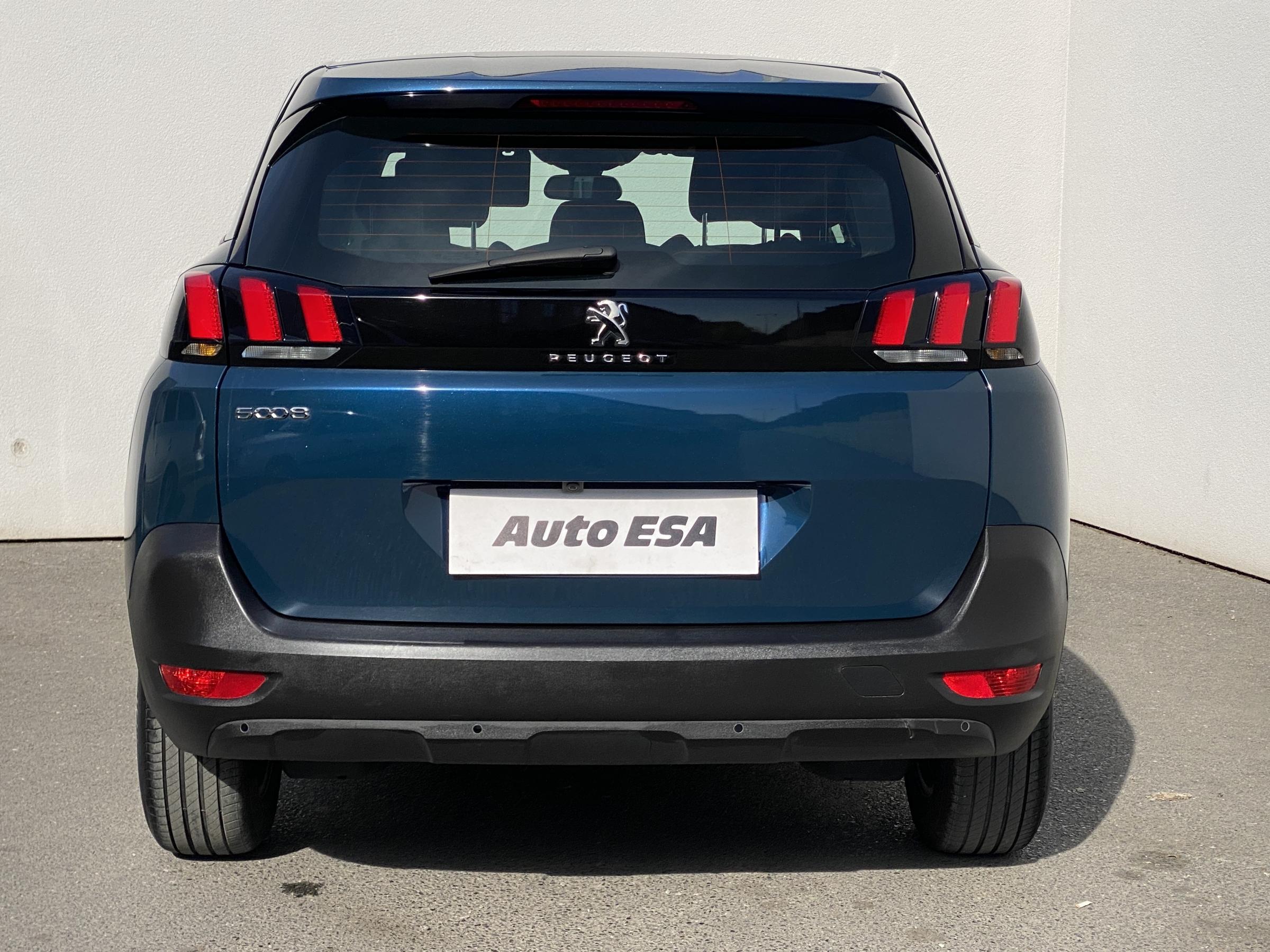 Peugeot 5008, 2023 - pohled č. 5