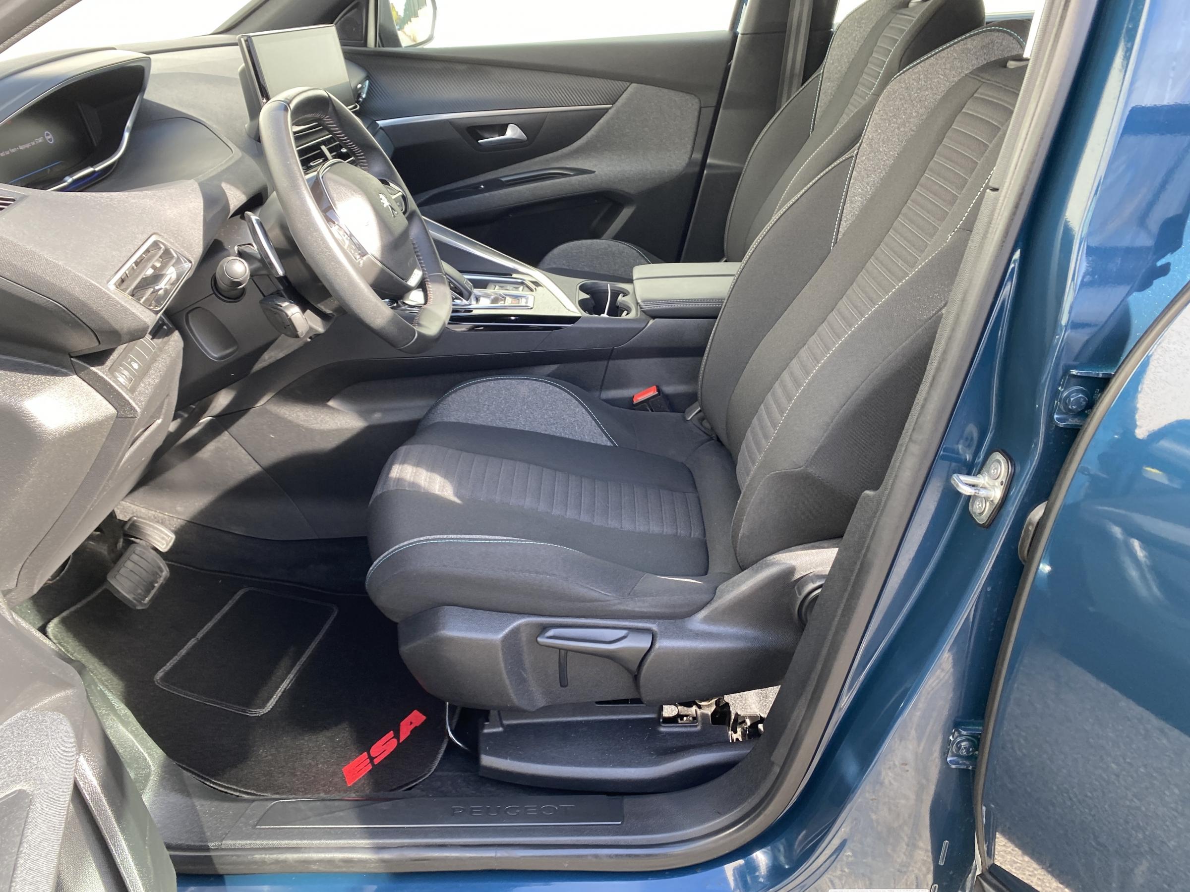 Peugeot 5008, 2023 - pohled č. 9