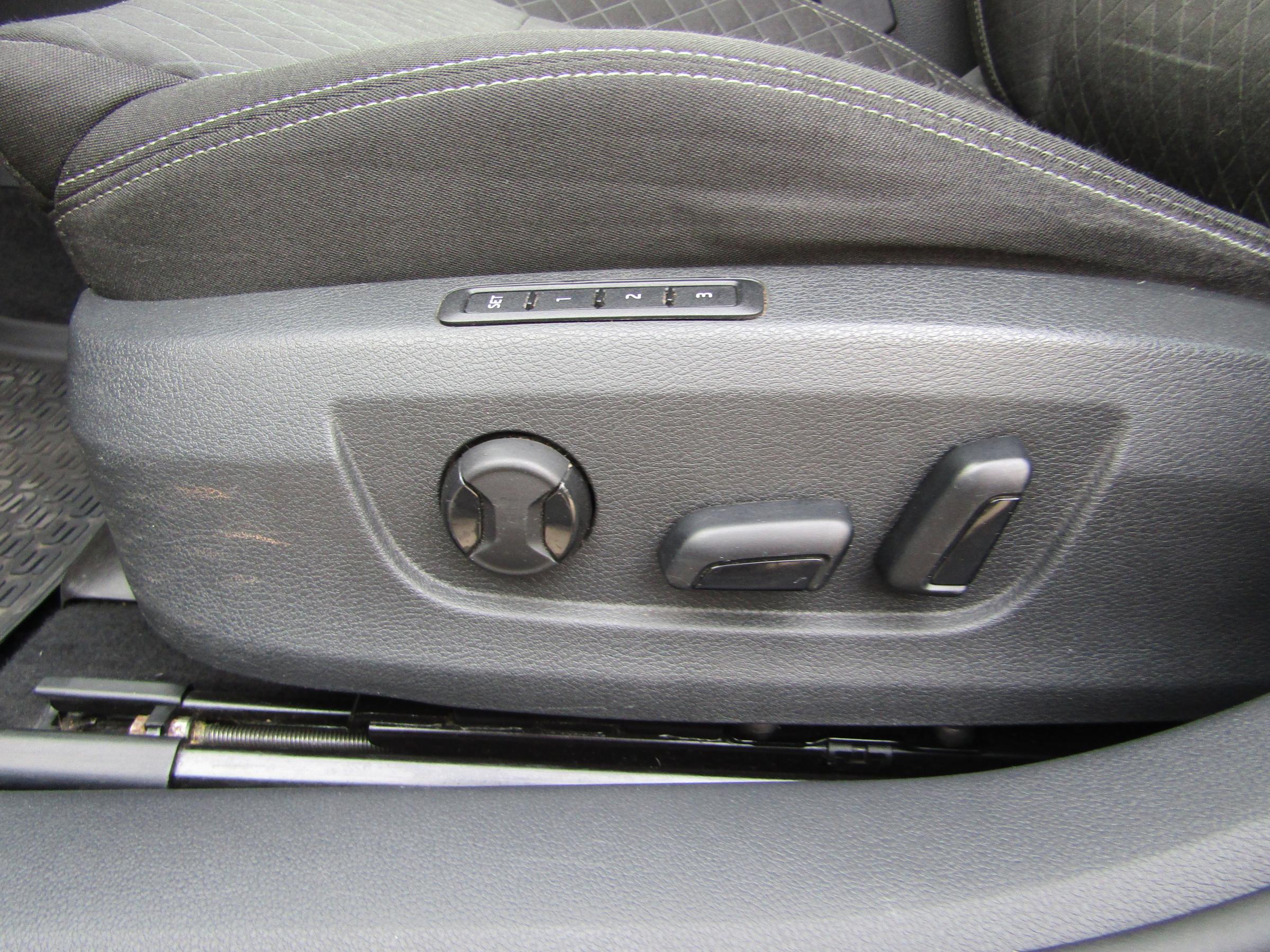 Škoda Superb III, 2016 - pohled č. 16