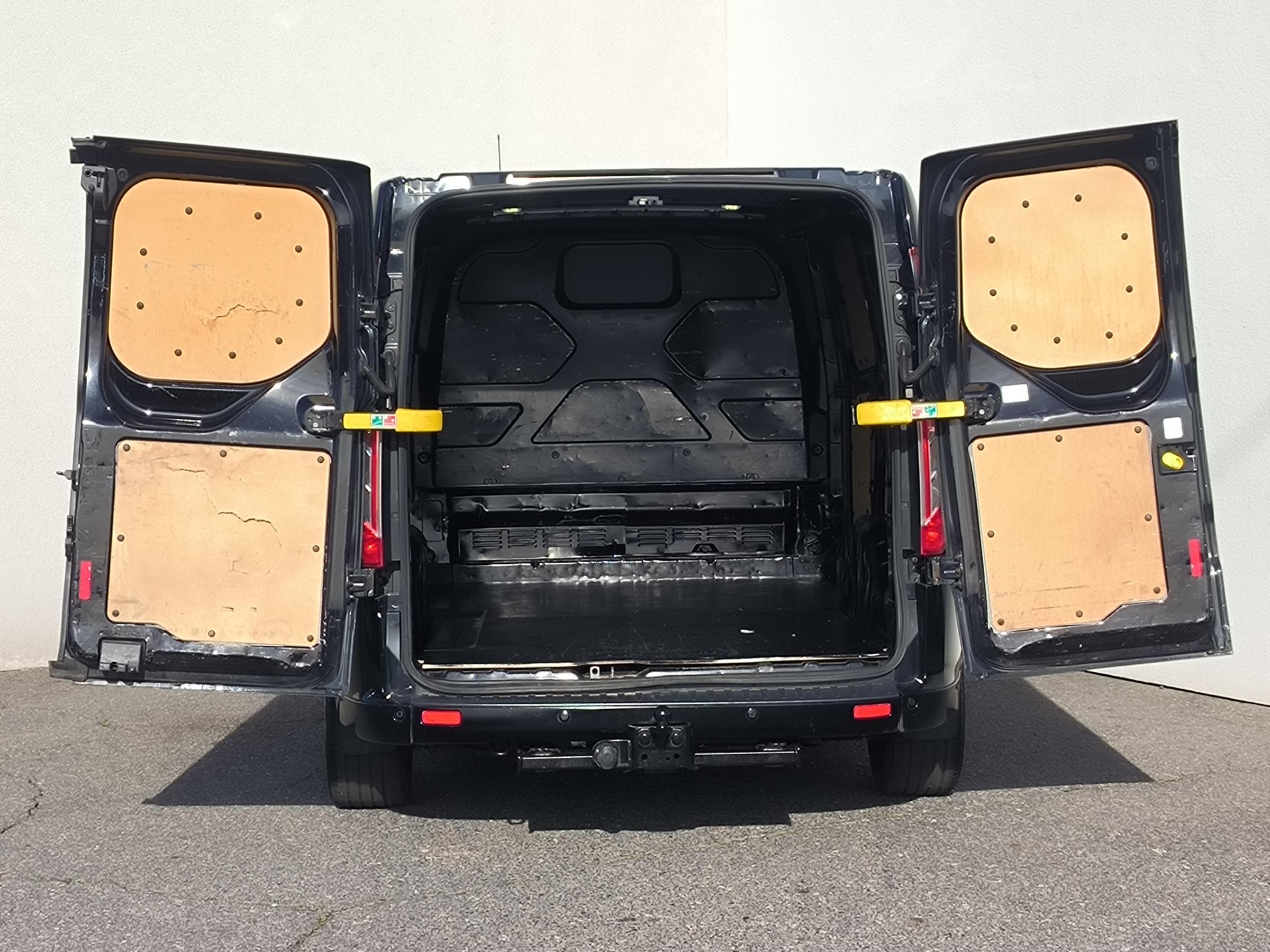 Ford Transit Custom, 2015 - pohled č. 7