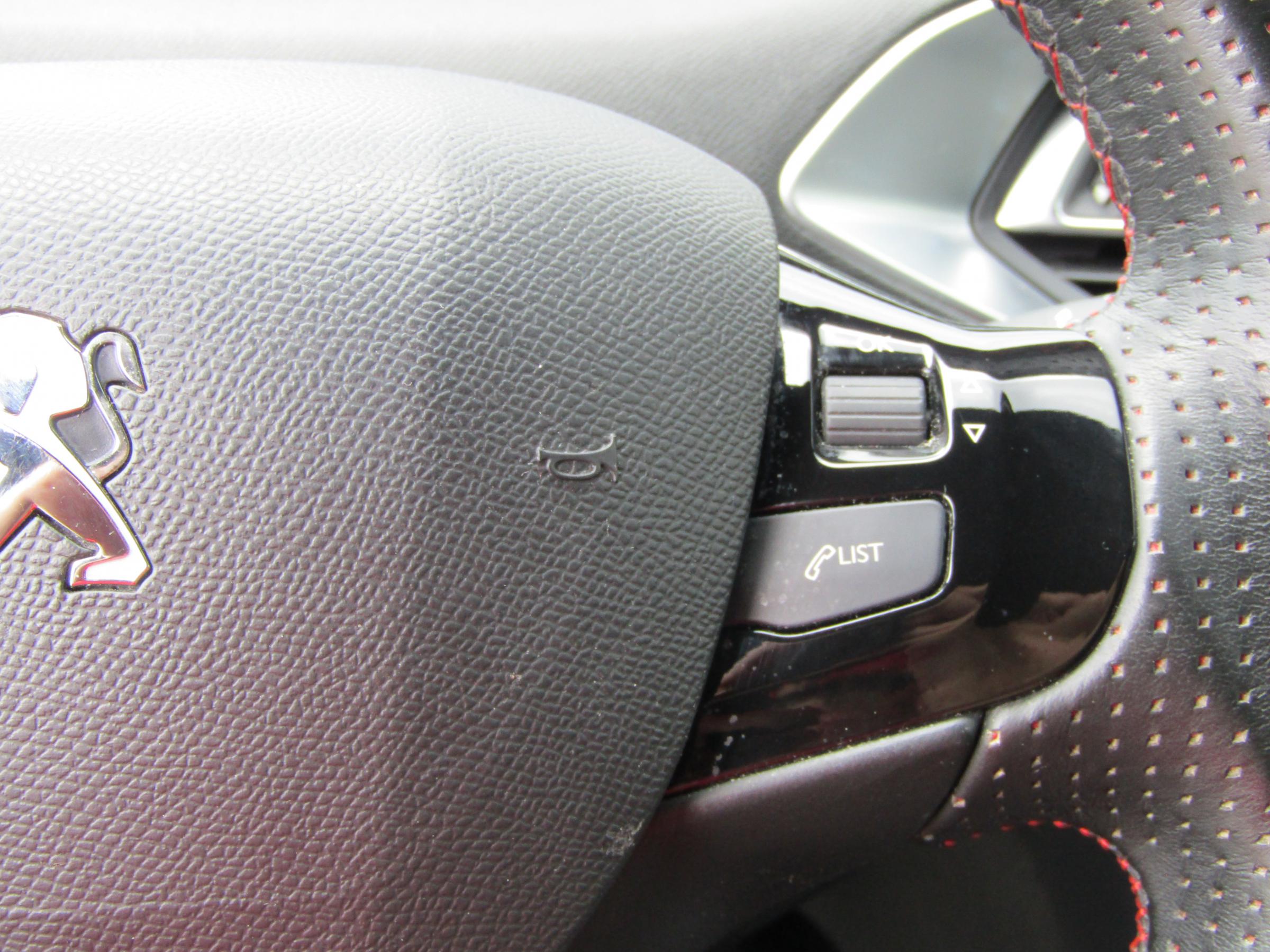 Peugeot 308, 2020 - pohled č. 20