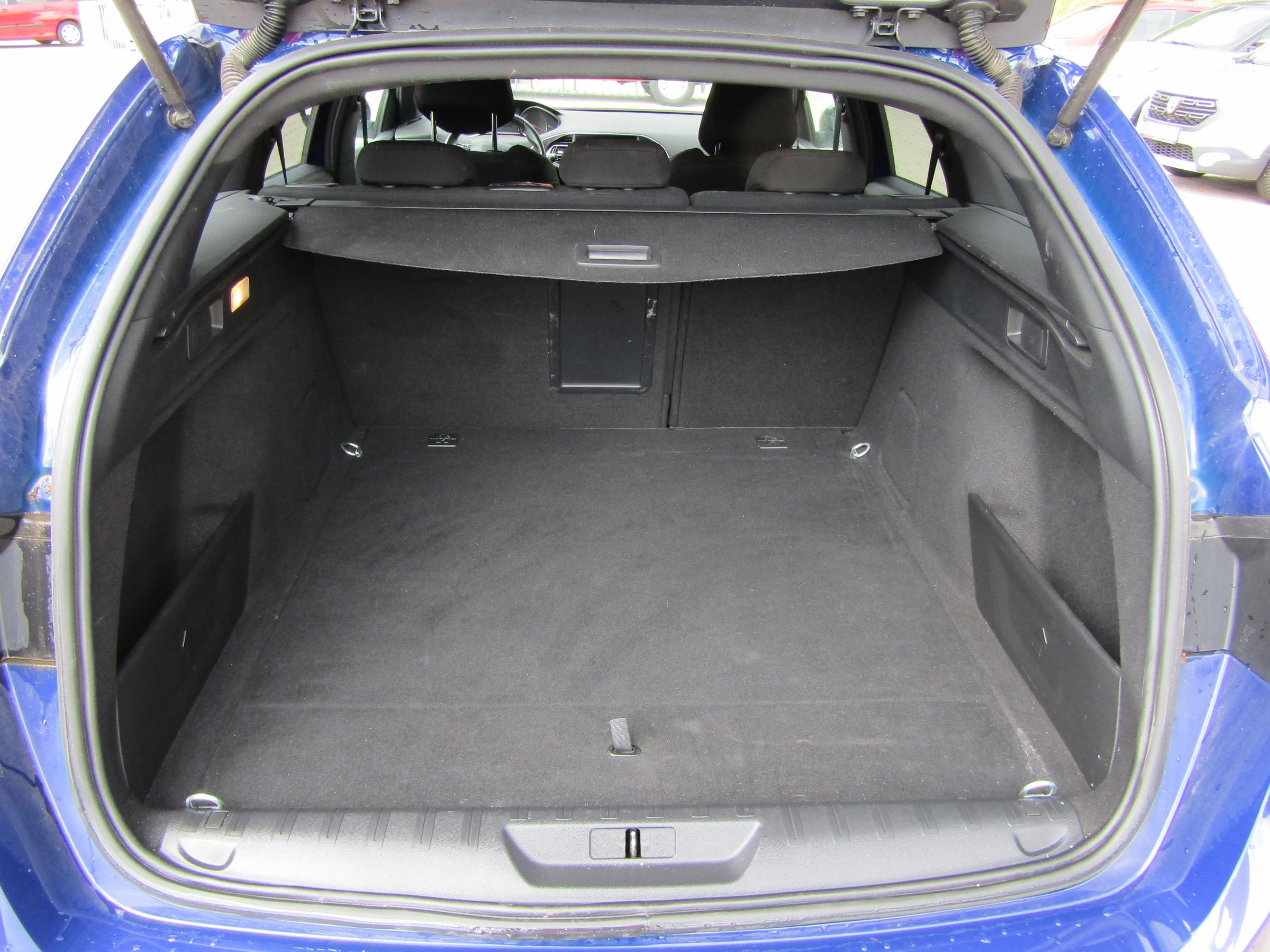 Peugeot 308, 2020 - pohled č. 7