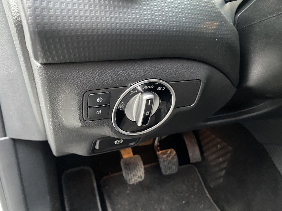 Mercedes-Benz Třída A 1.6 i  A180