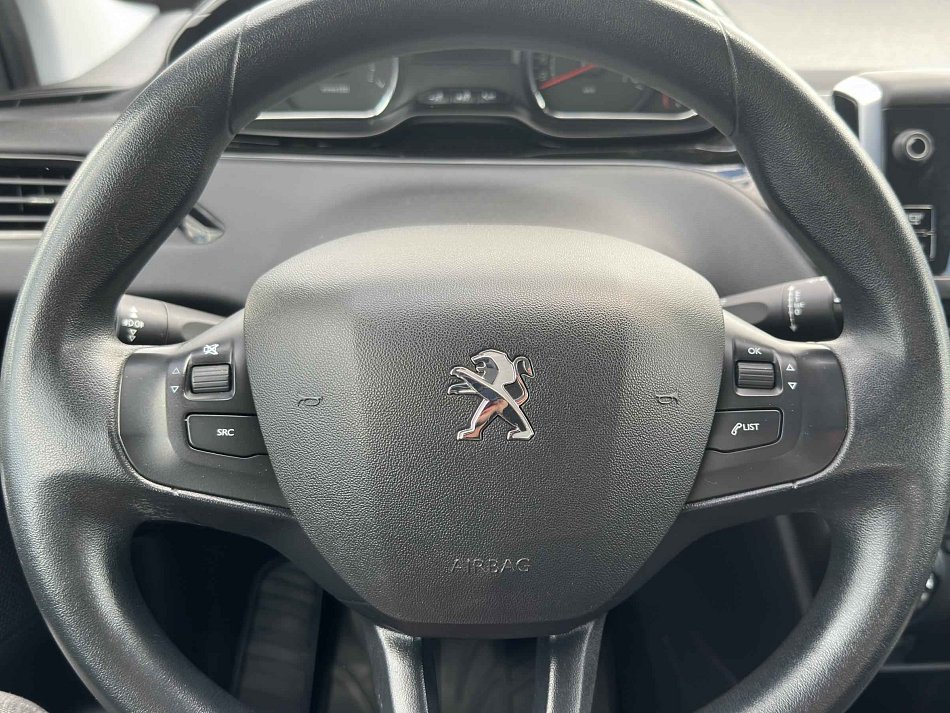Peugeot 208 1.2PT 