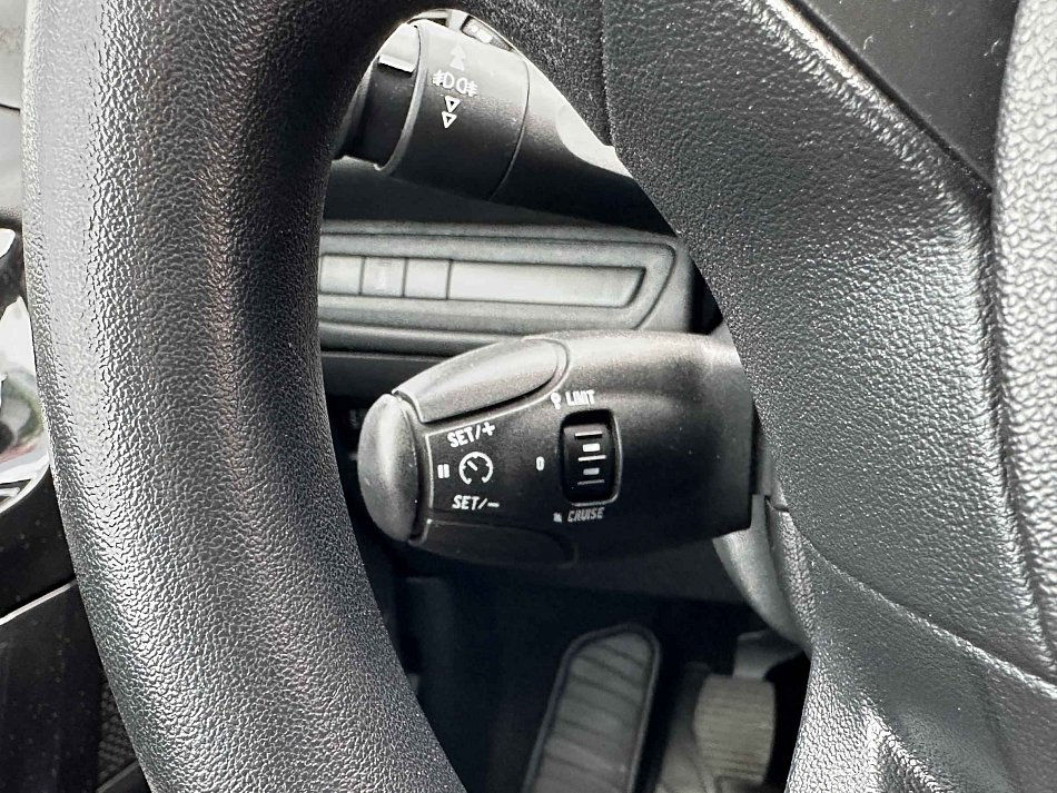 Peugeot 208 1.2PT 