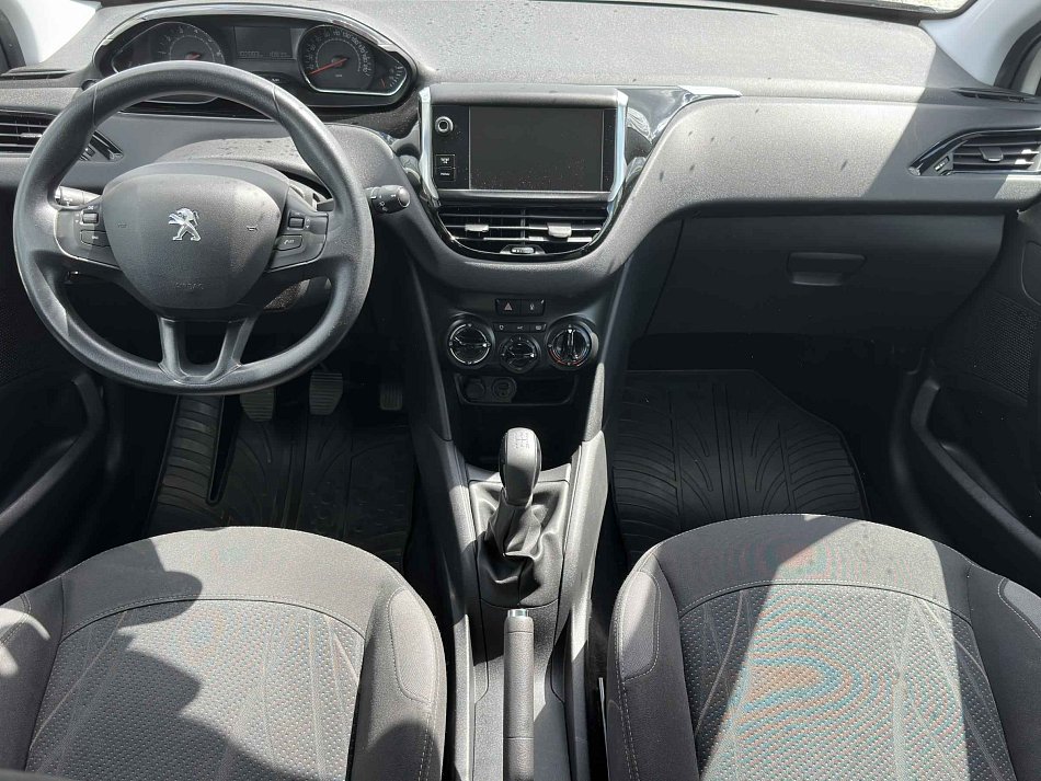 Peugeot 208 1.2PT 