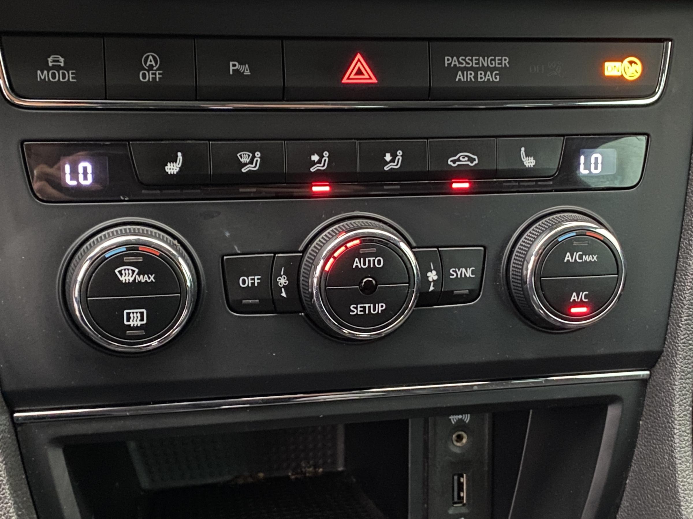 Seat Leon, 2016 - pohled č. 15