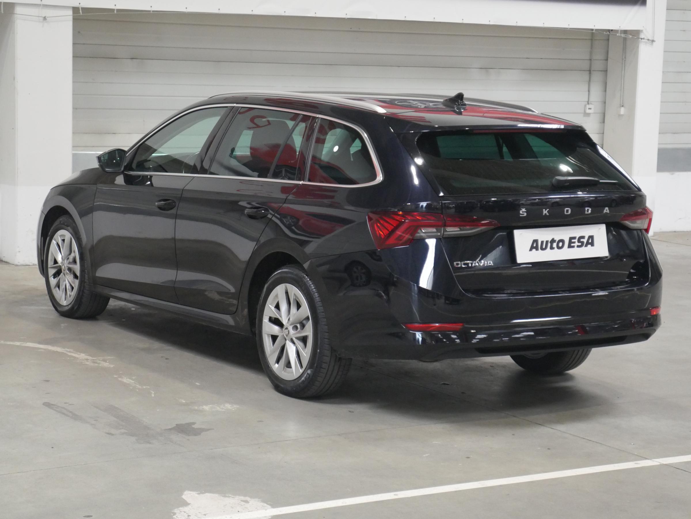 Škoda Octavia IV, 2020 - pohled č. 6
