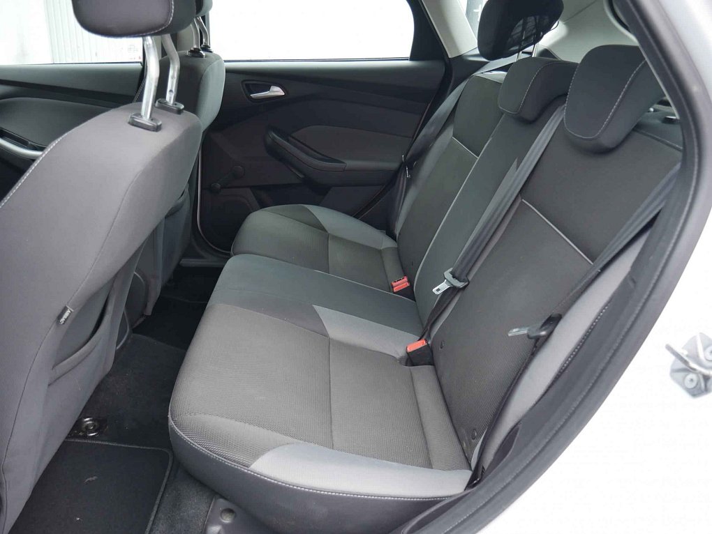Ford Focus 1.6 i 
