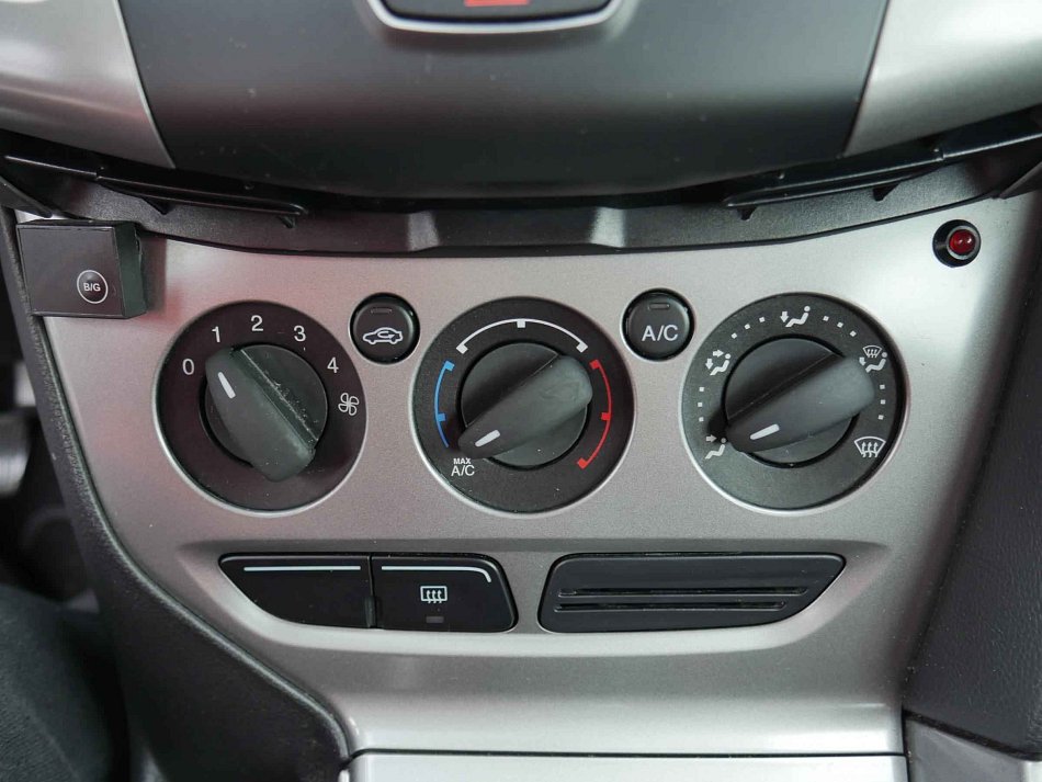 Ford Focus 1.6 i 