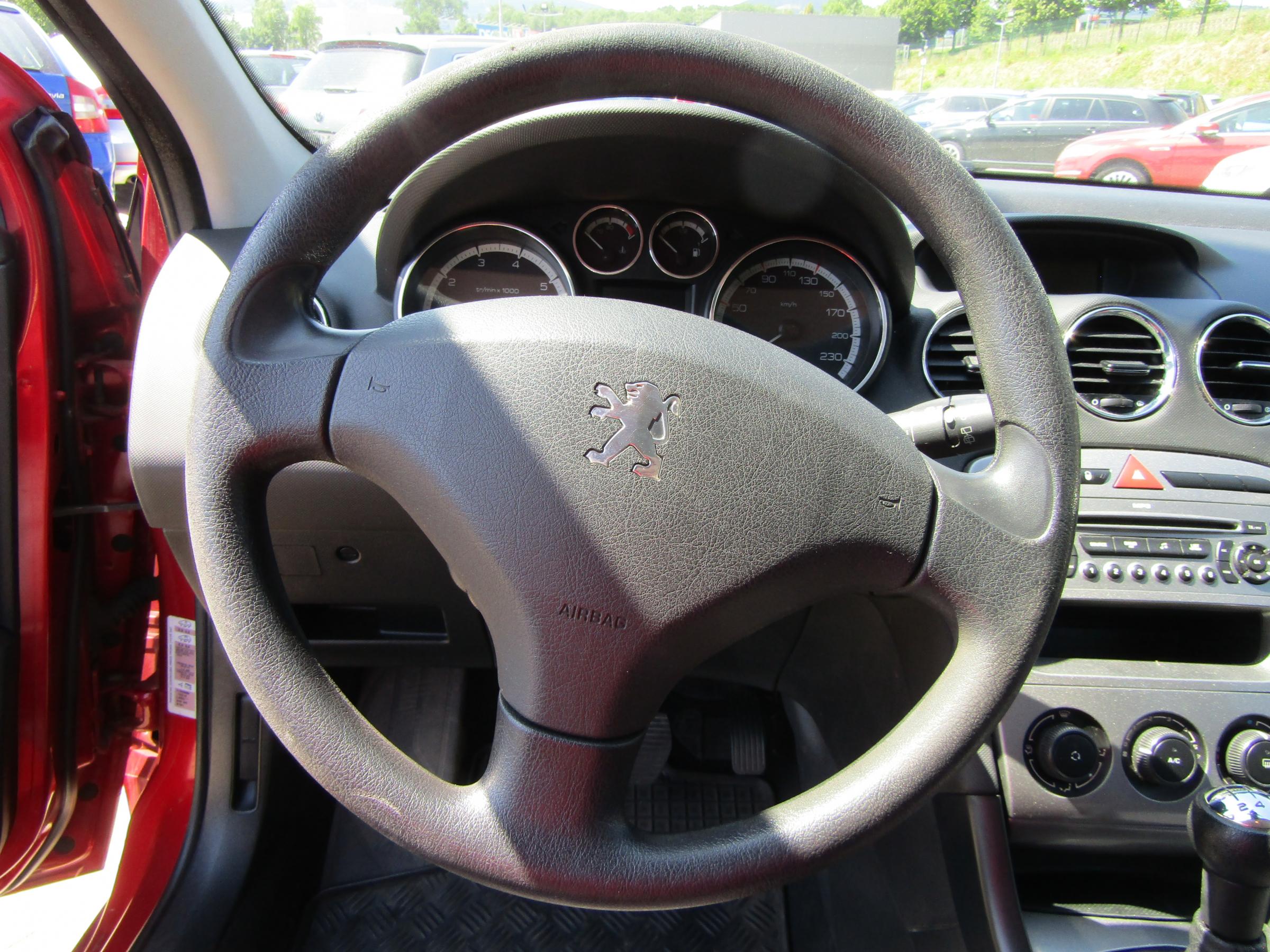 Peugeot 308, 2009 - pohled č. 10