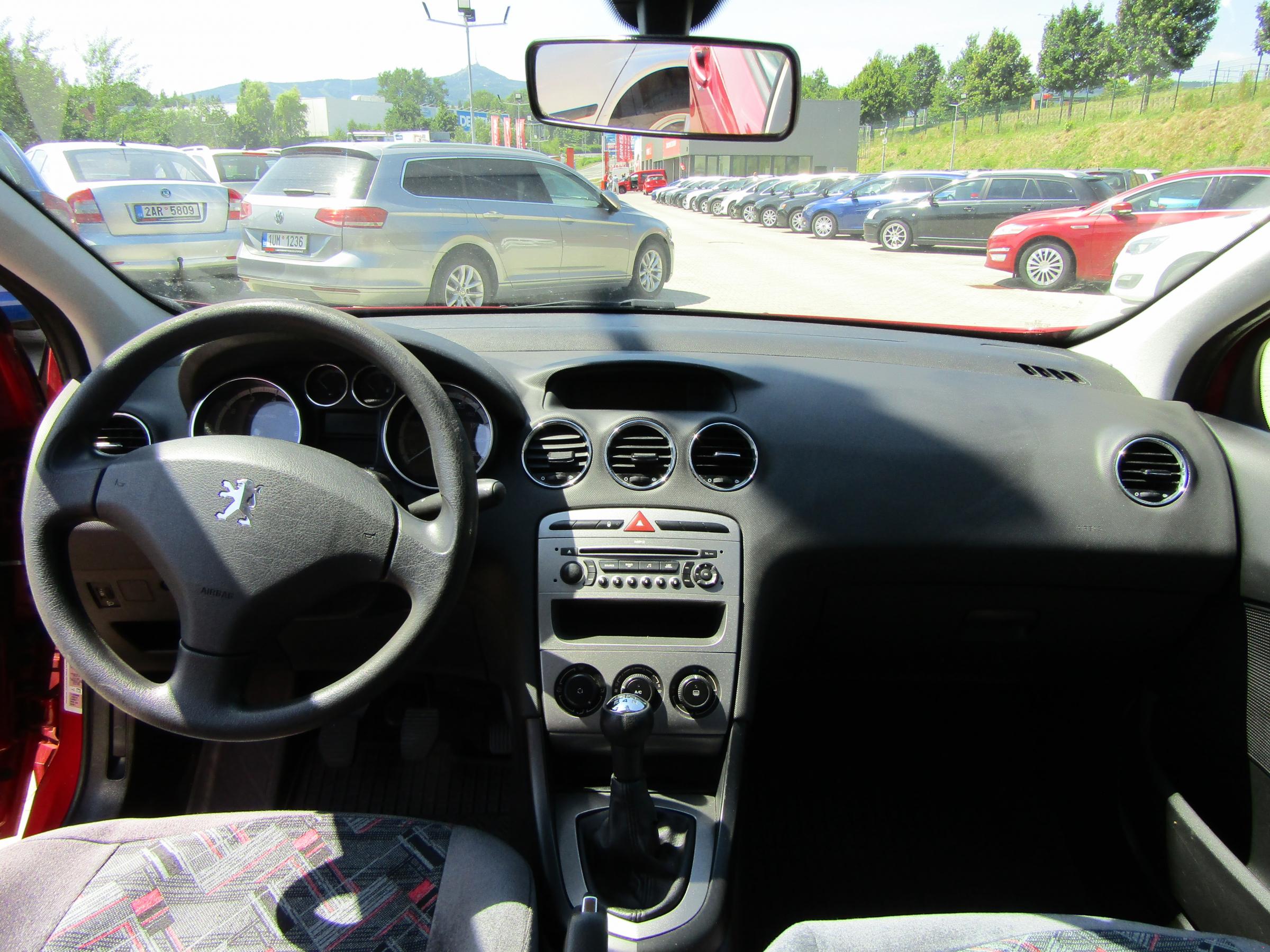 Peugeot 308, 2009 - pohled č. 9