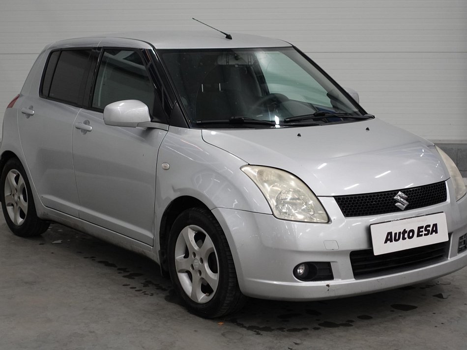 Suzuki Swift 1.3i 