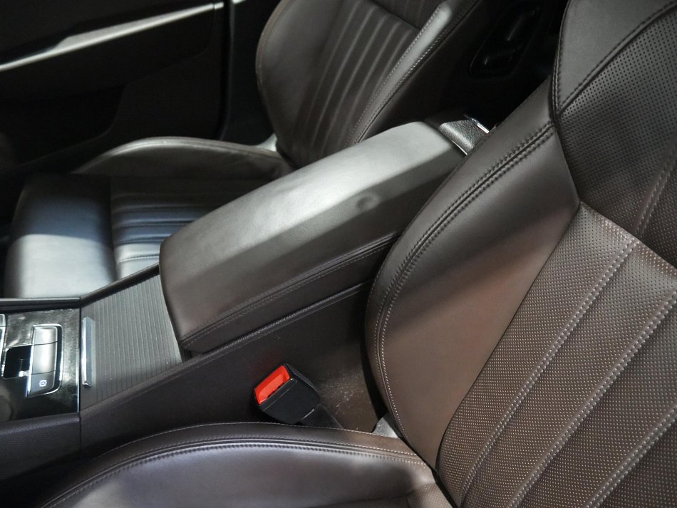 Škoda Superb III 2.0 TSi  4x4