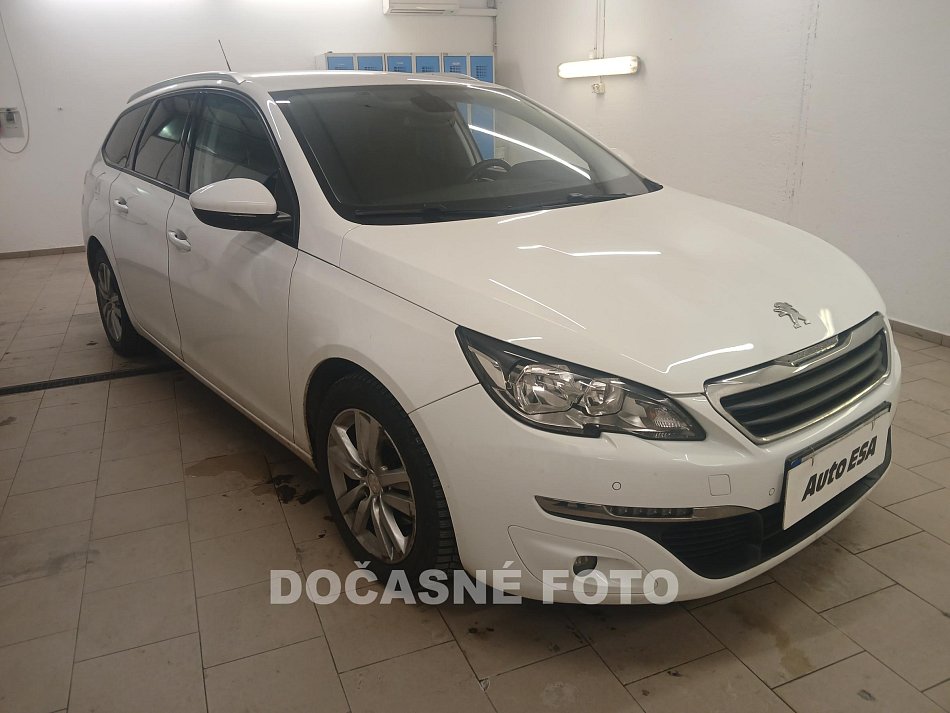 Peugeot 308 1.2i 