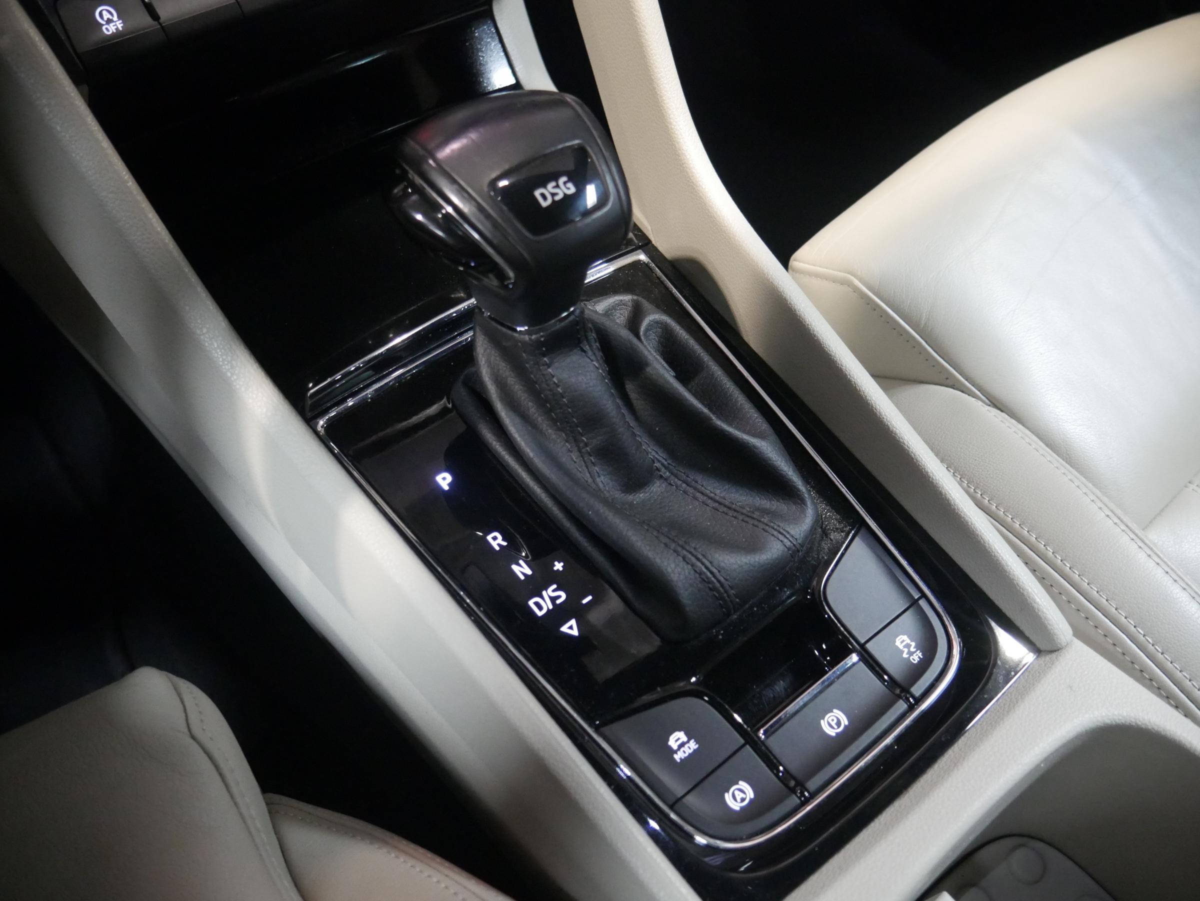 Škoda Karoq, 2017 - pohled č. 24