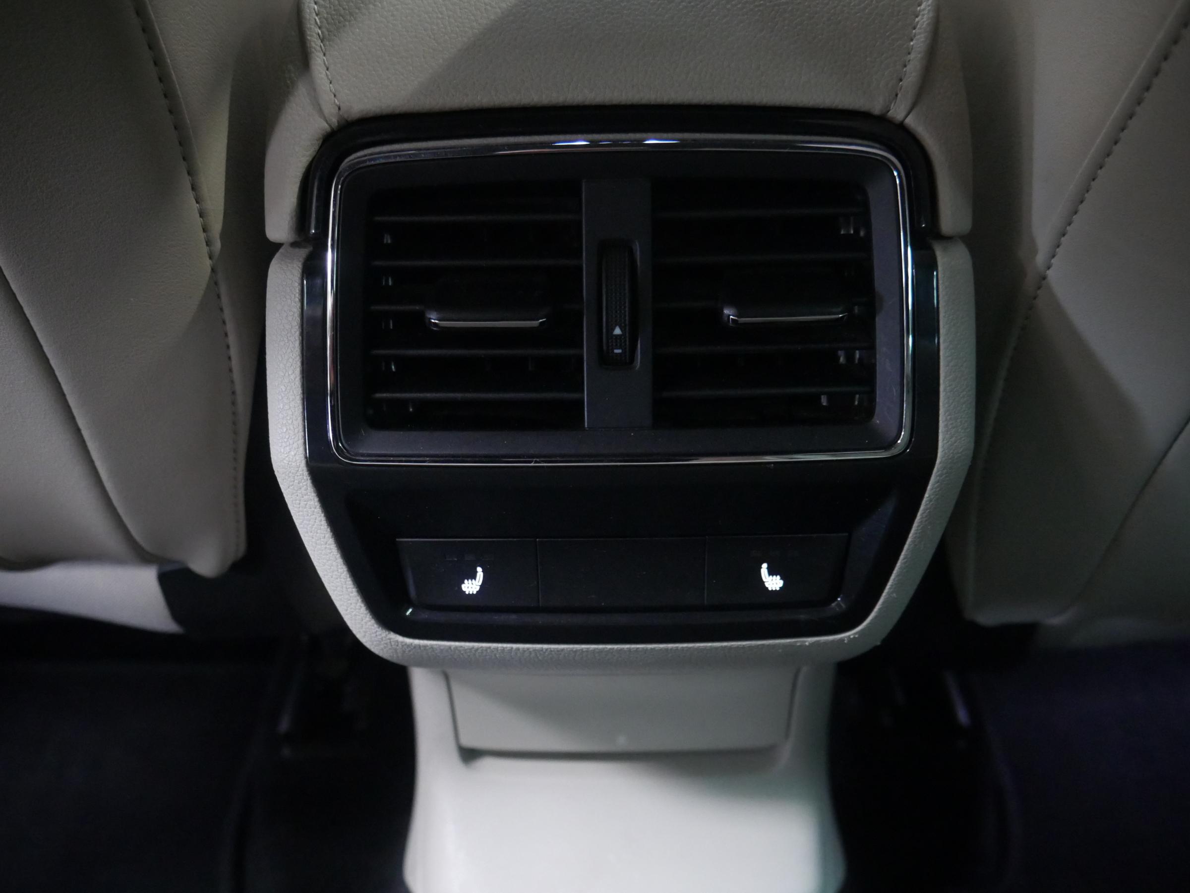 Škoda Karoq, 2017 - pohled č. 27