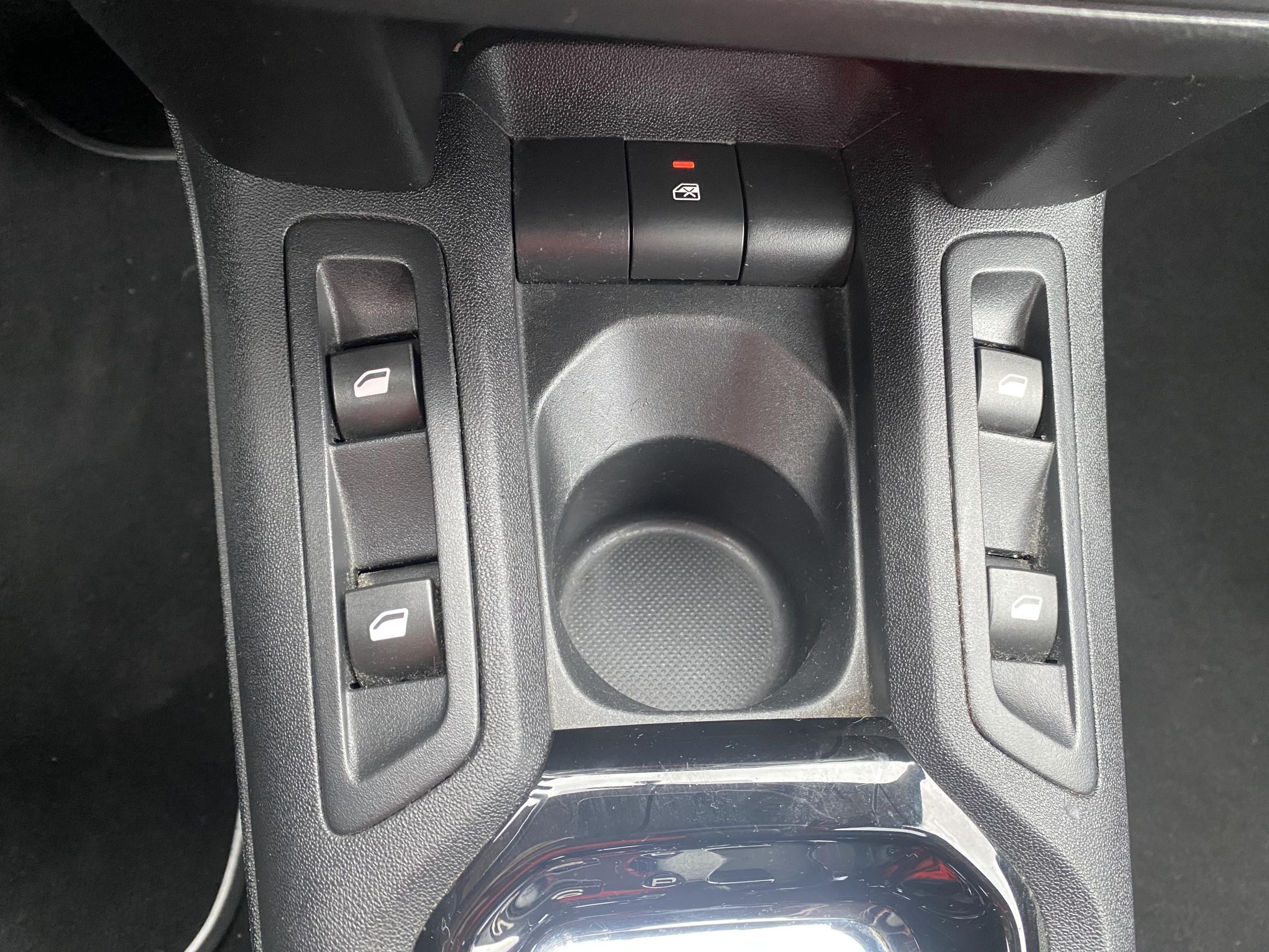 Peugeot 301, 2018 - pohled č. 19