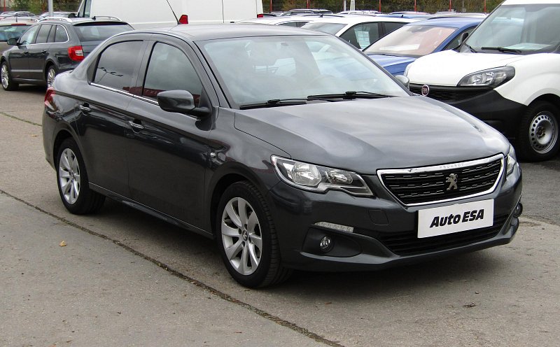 Peugeot 301 1.6i Allure