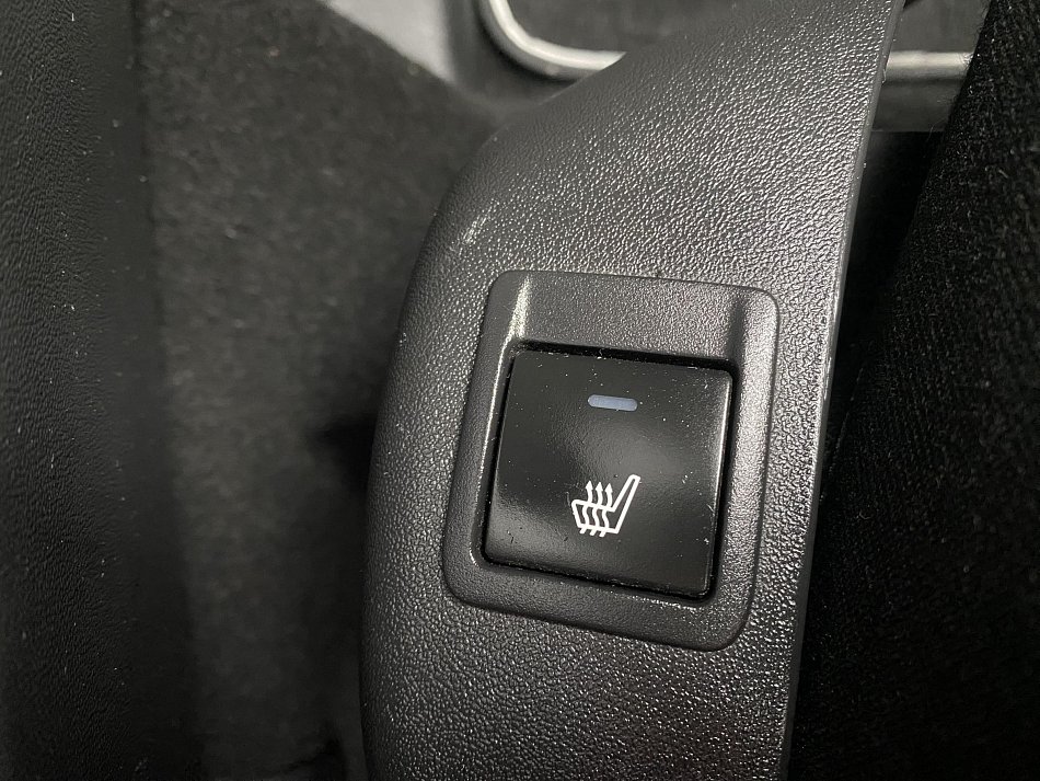 Peugeot 301 1.6i Allure