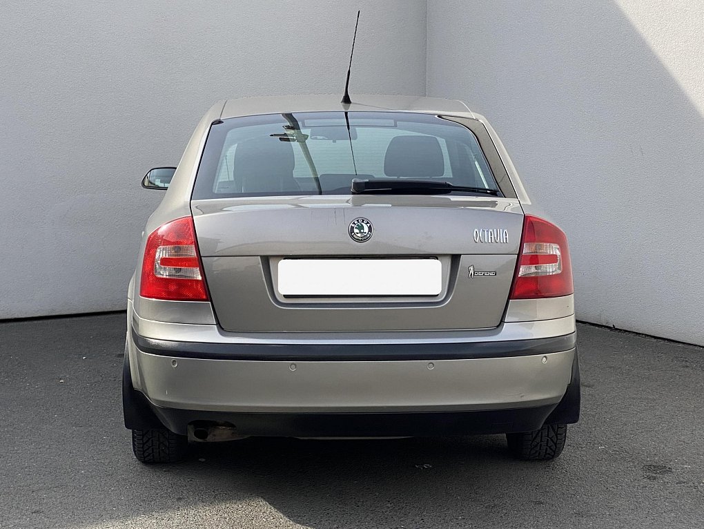 Škoda Octavia II 1.6i Ambiente