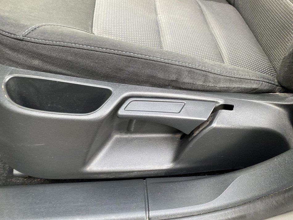 Škoda Octavia II 1.6i Ambiente