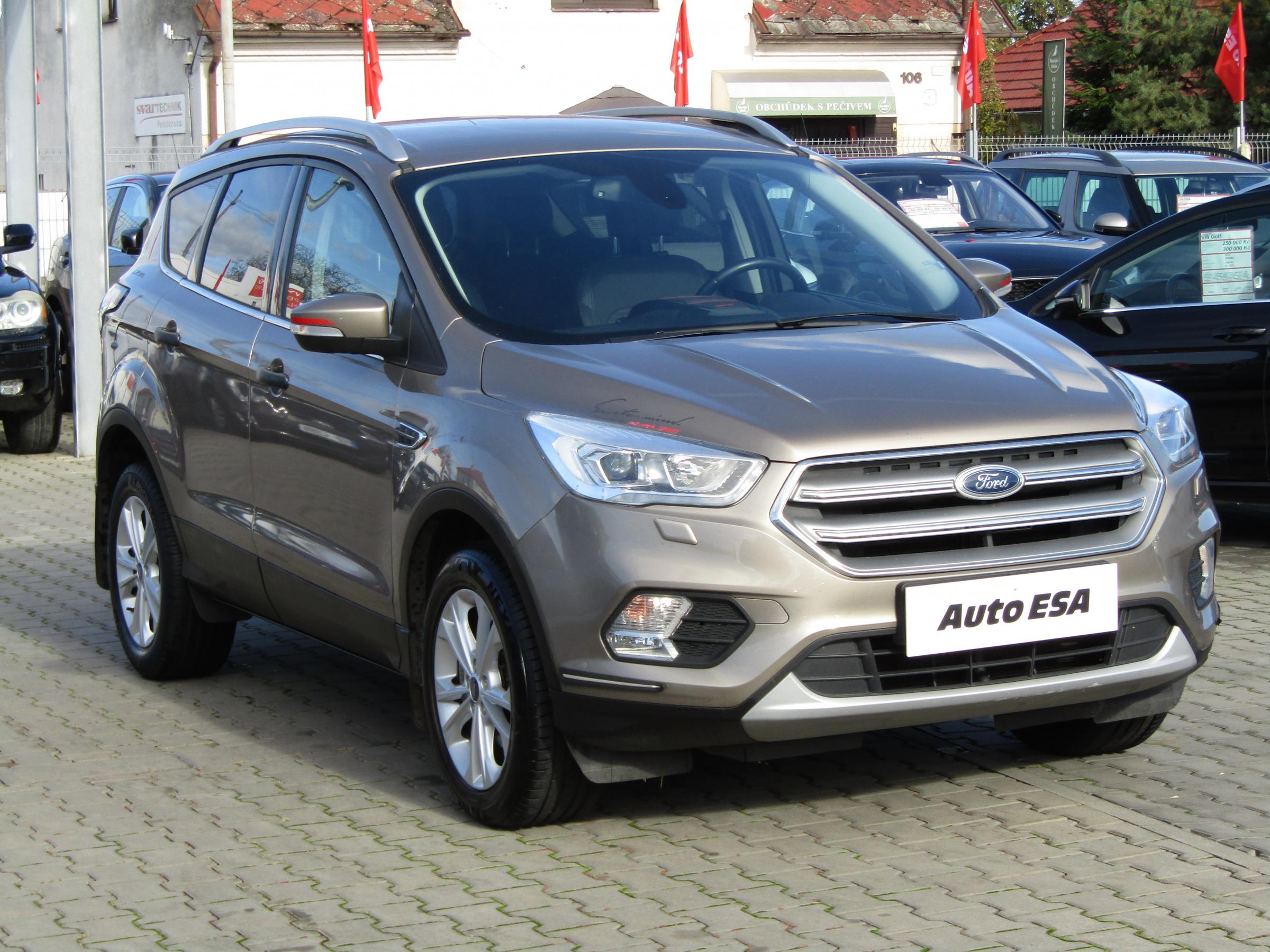 Ford Kuga, 2019