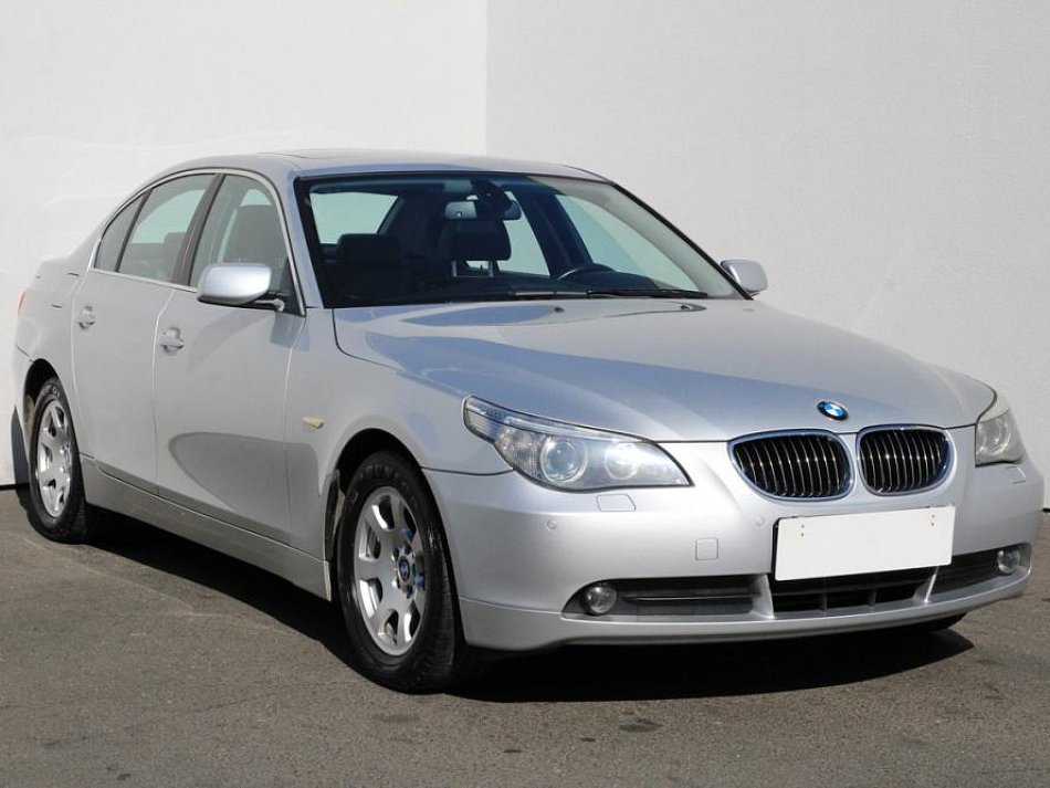 BMW Řada 5 2.2i  520i