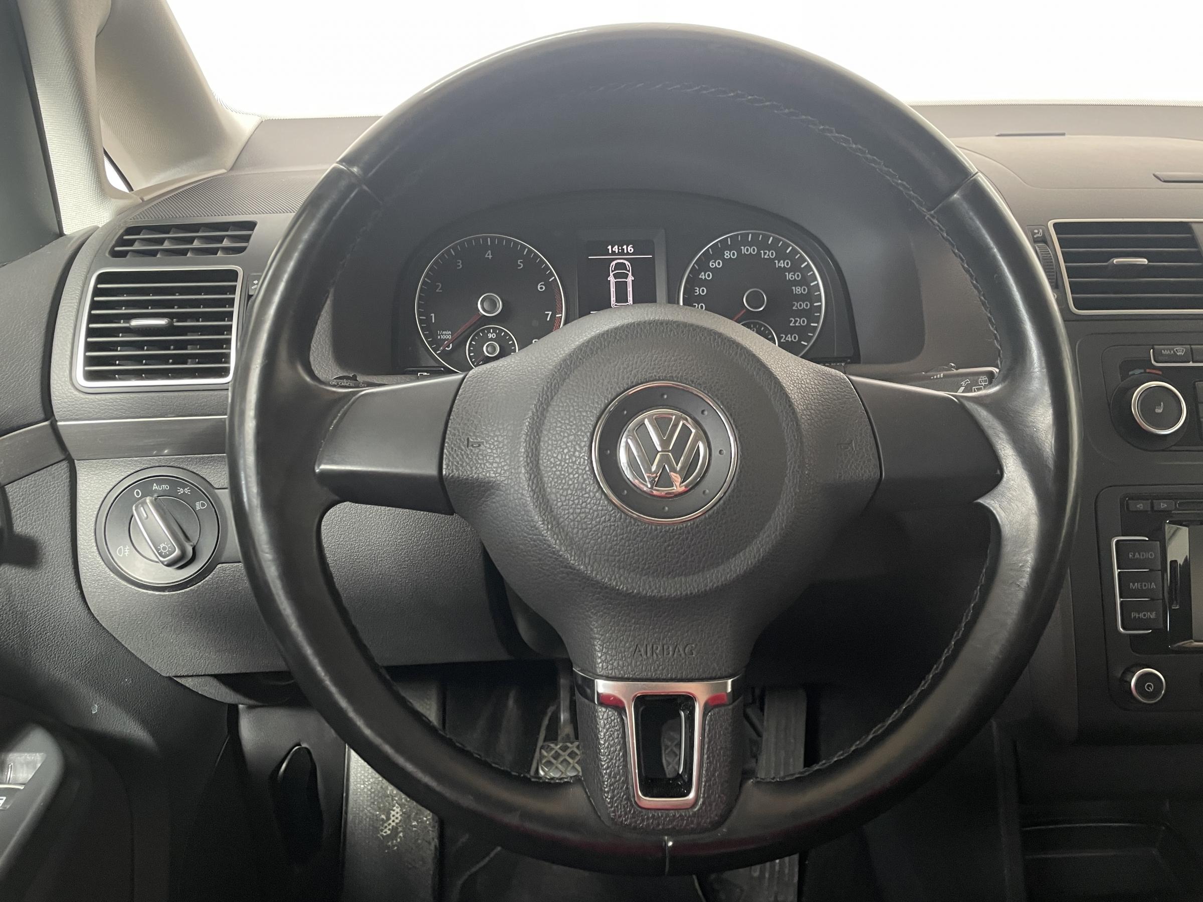 Volkswagen Touran, 2011 - pohled č. 12
