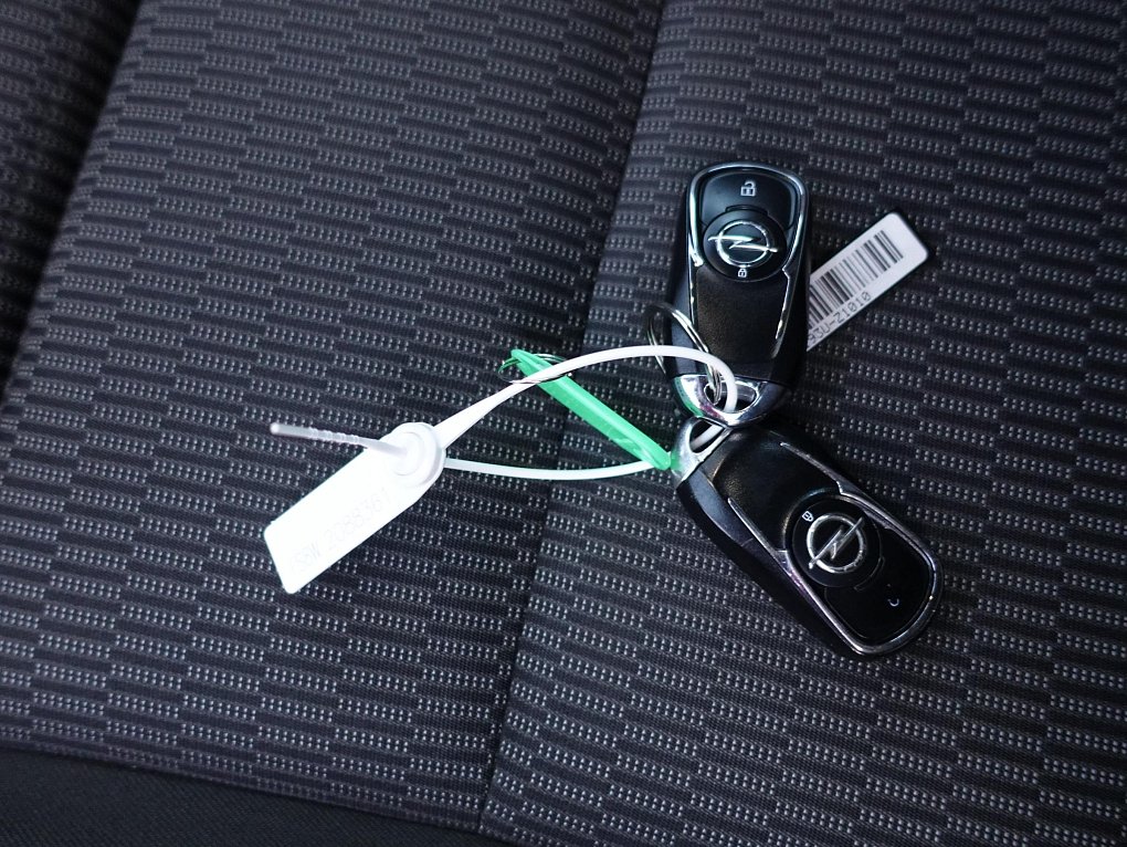 Opel Insignia 1.6CDTi 