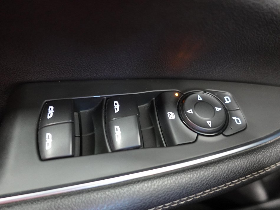 Opel Insignia 1.6CDTi 