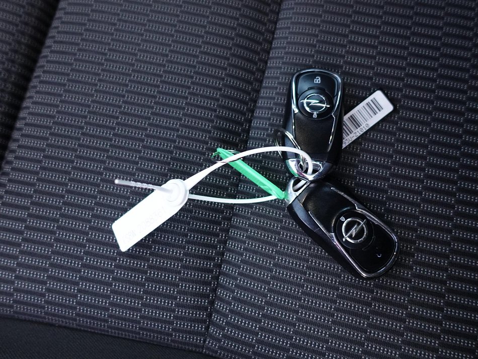 Opel Insignia 1.6CDTi 