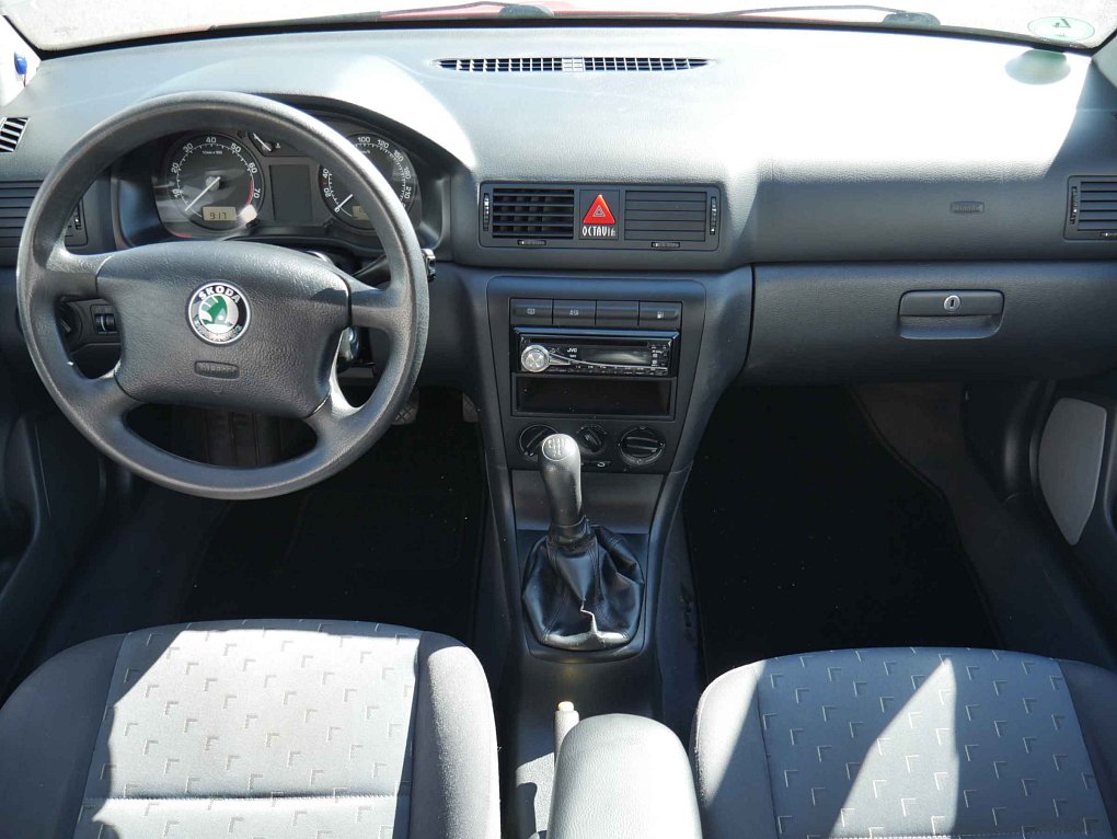 Škoda Octavia 1.6i 