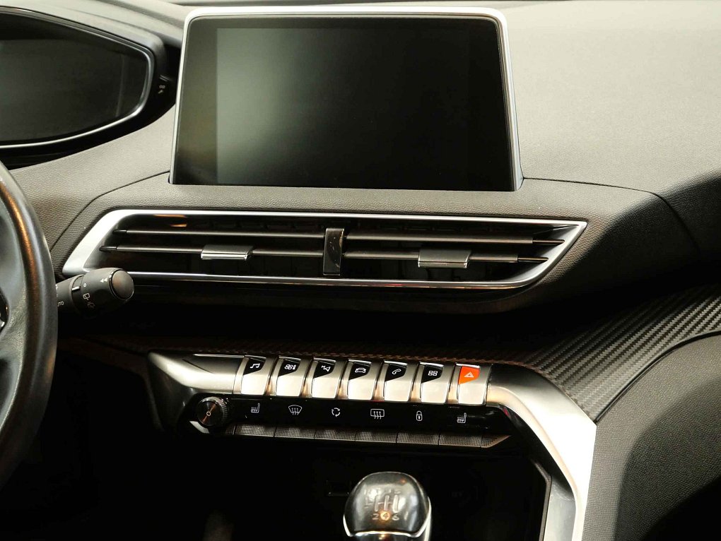 Peugeot 3008 1.2 PT 